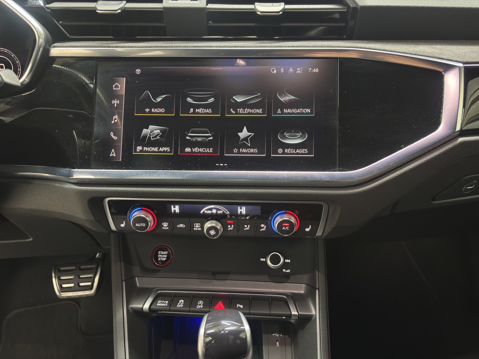 AUDI RS Q3 Sportback quattro S tronic-image-10