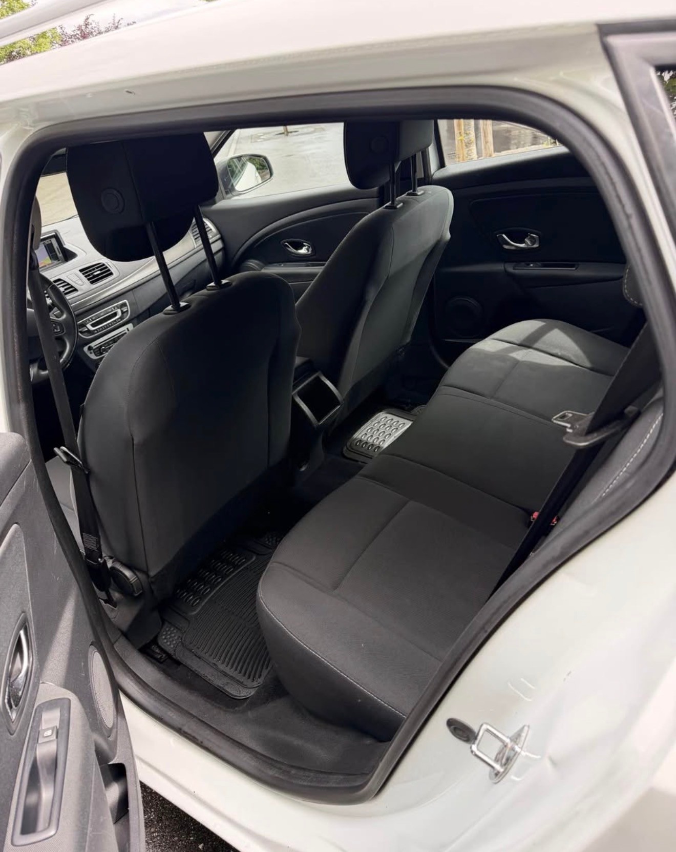 RENAULT 1.5 dCi Swiss Edition EDC-image-4