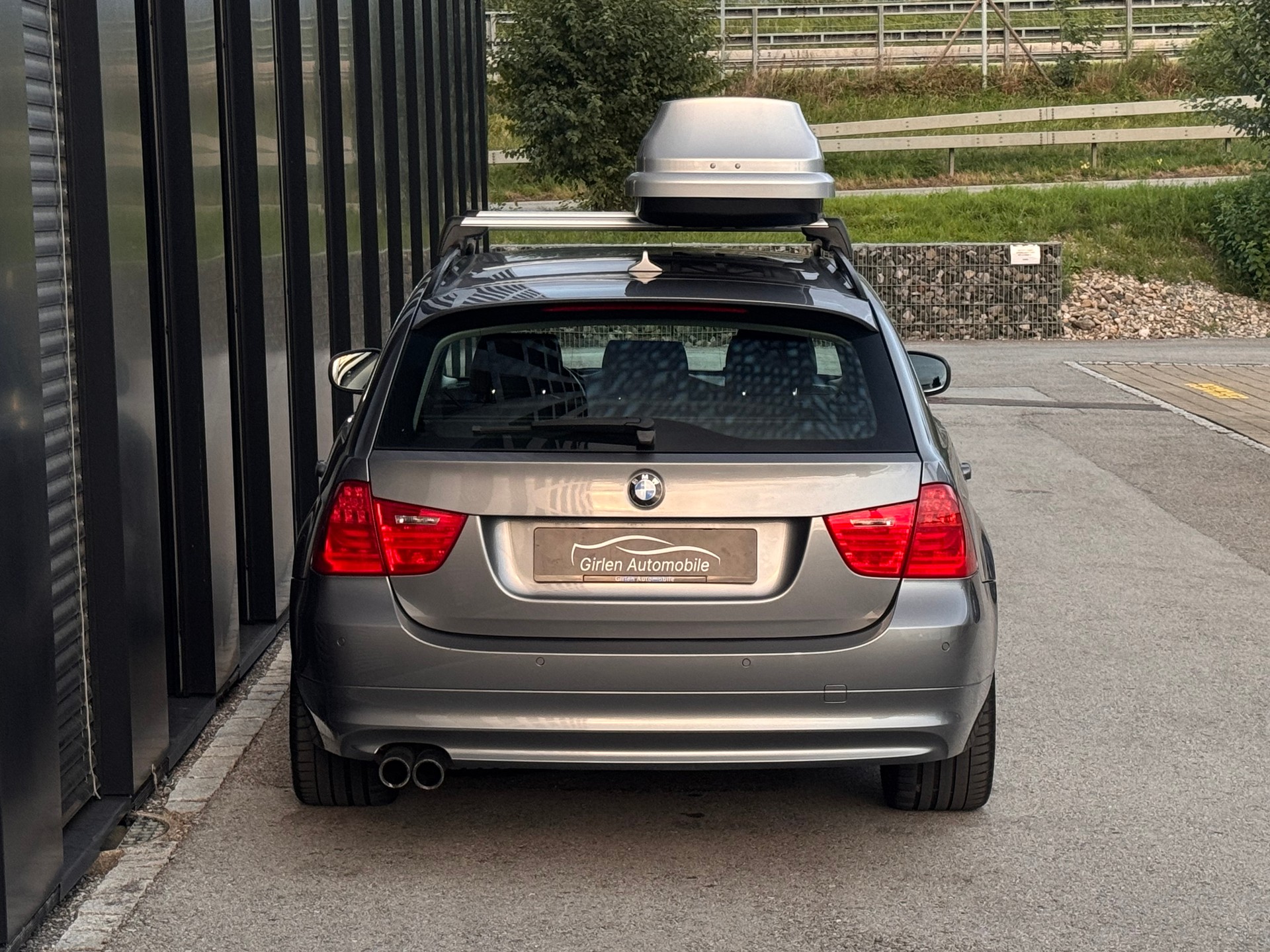 BMW 325i Touring Steptronic-image-11