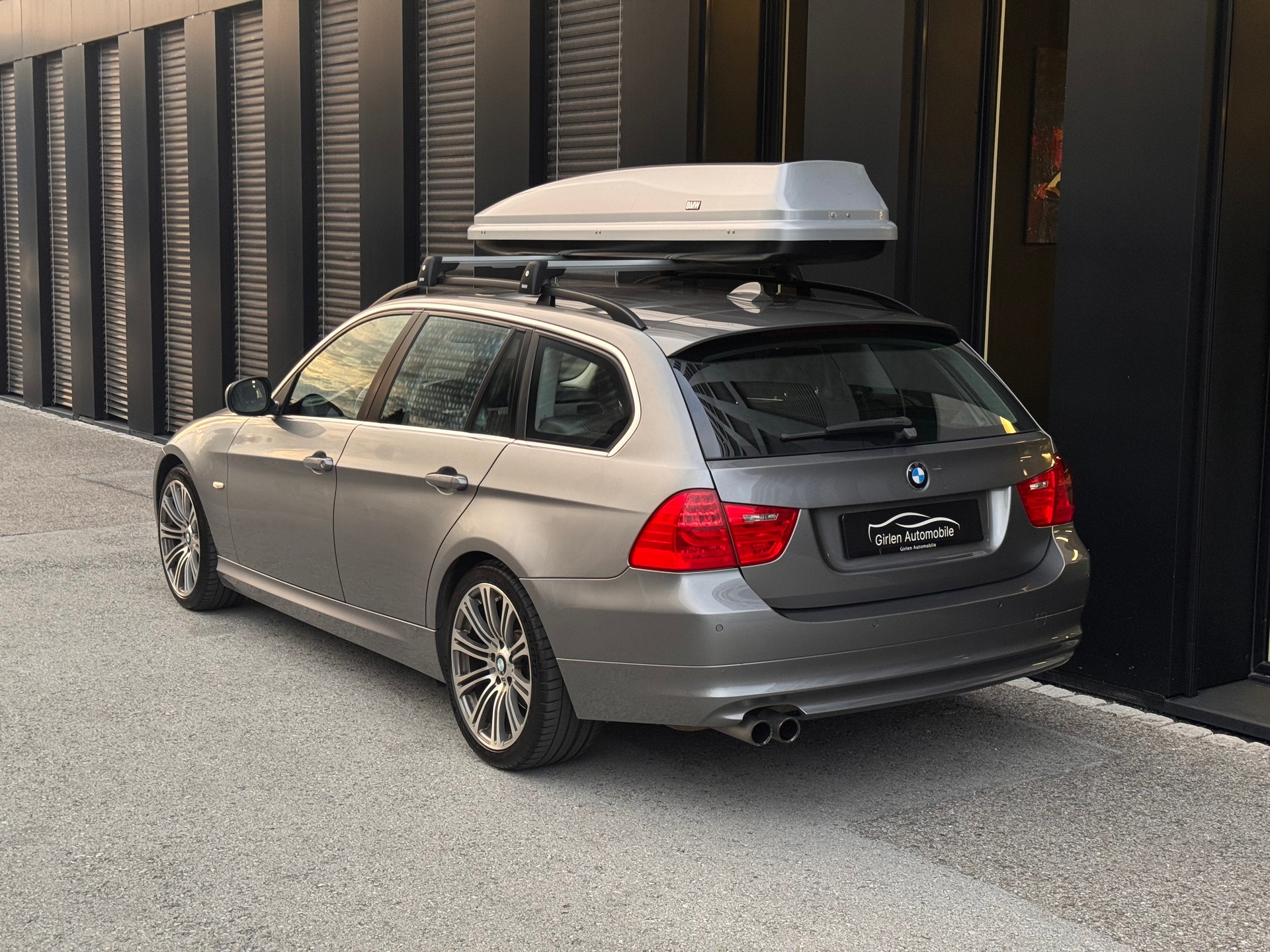BMW 325i Touring Steptronic-image-4