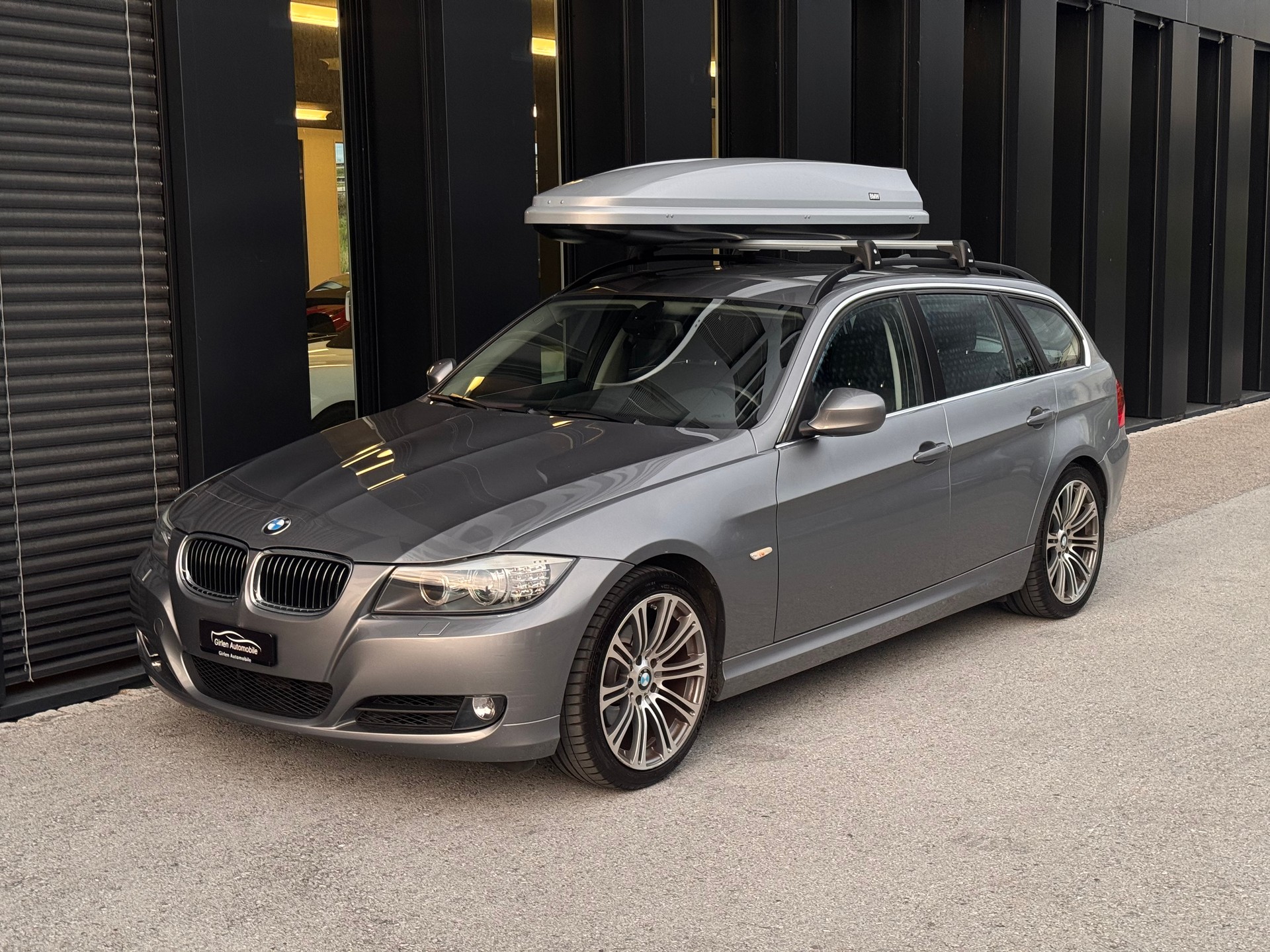 BMW 325i Touring Steptronic-image-2