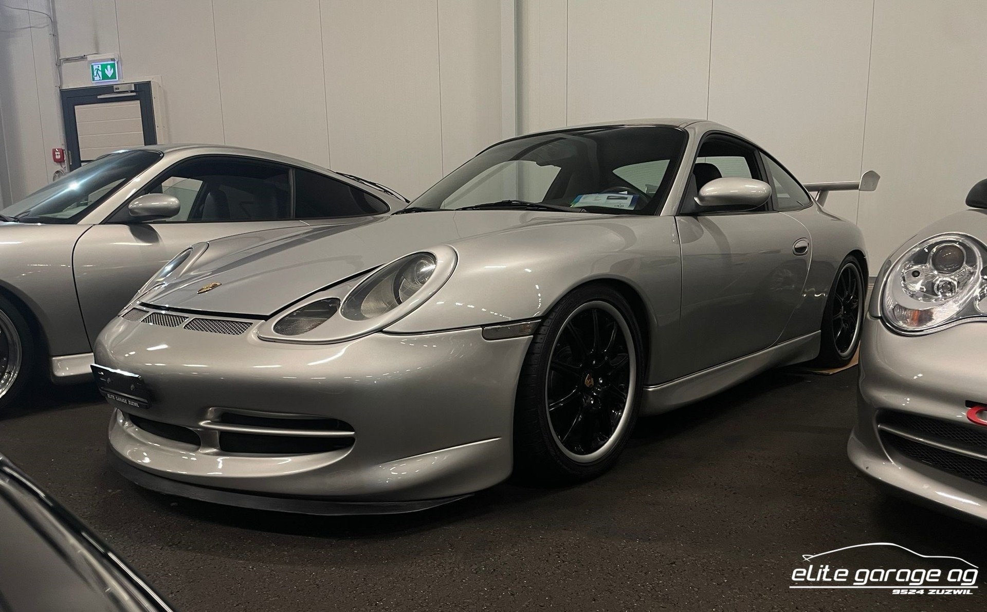 PORSCHE 911 GT3-image-0