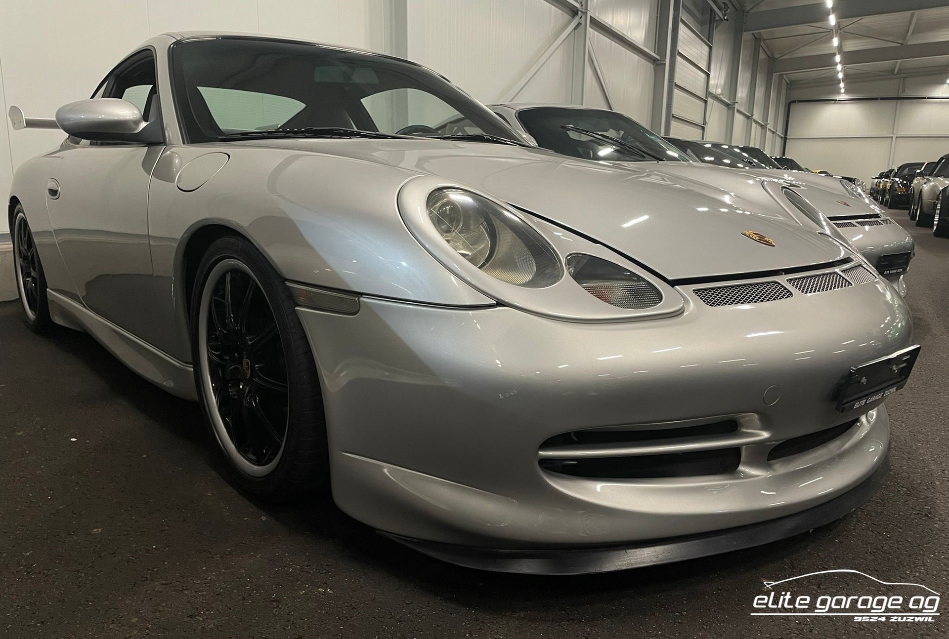 PORSCHE 911 GT3-image-1