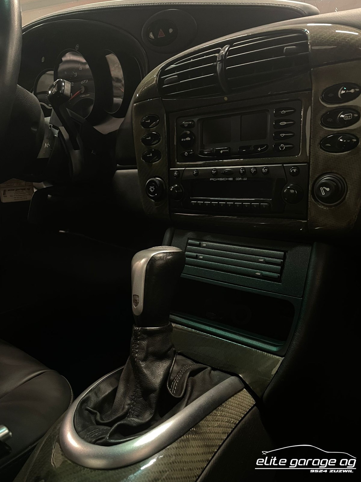 PORSCHE 911 GT3-image-13