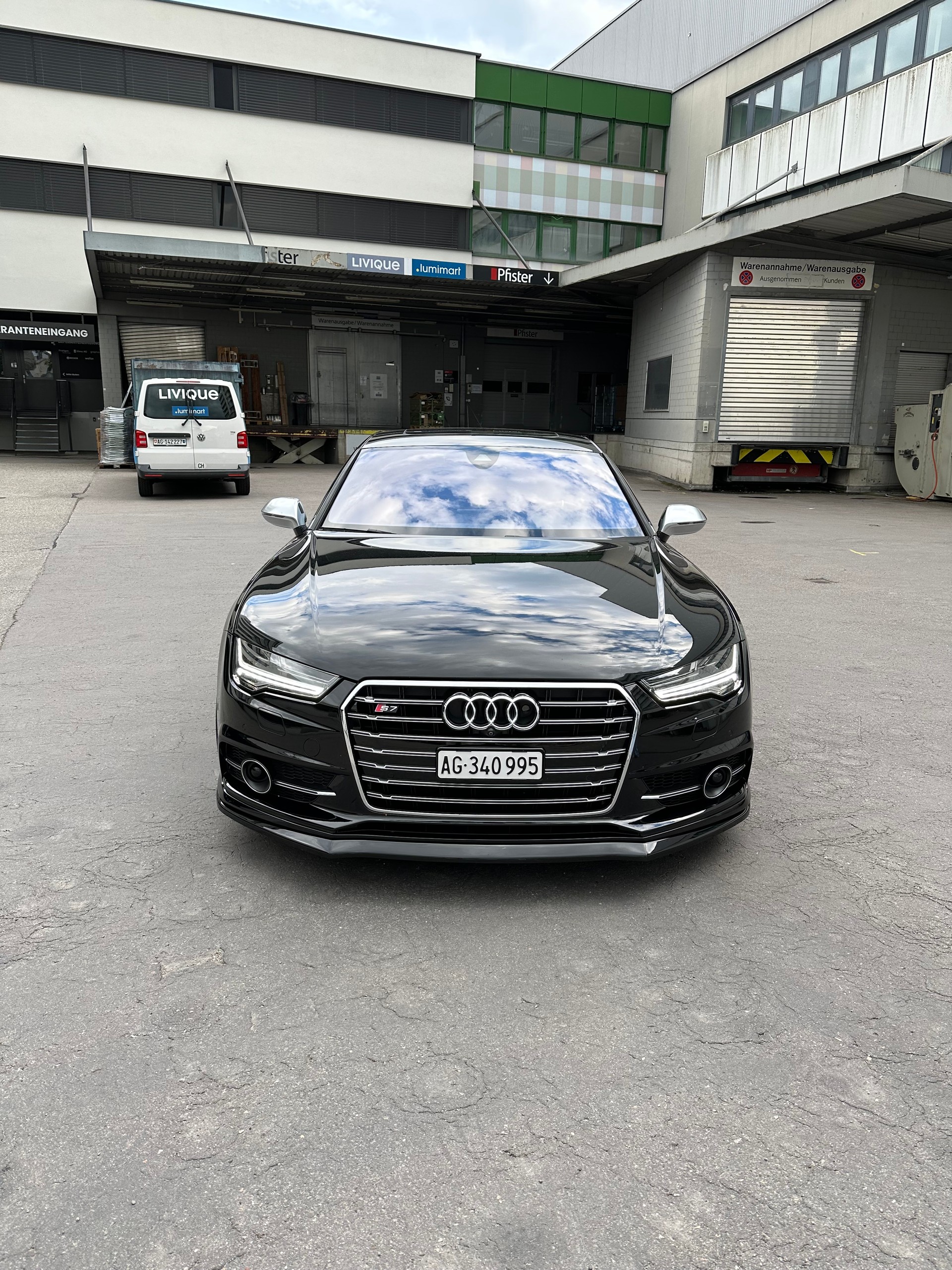 AUDI S7 Sportback 4.0 TFSI V8 quattro-image-3