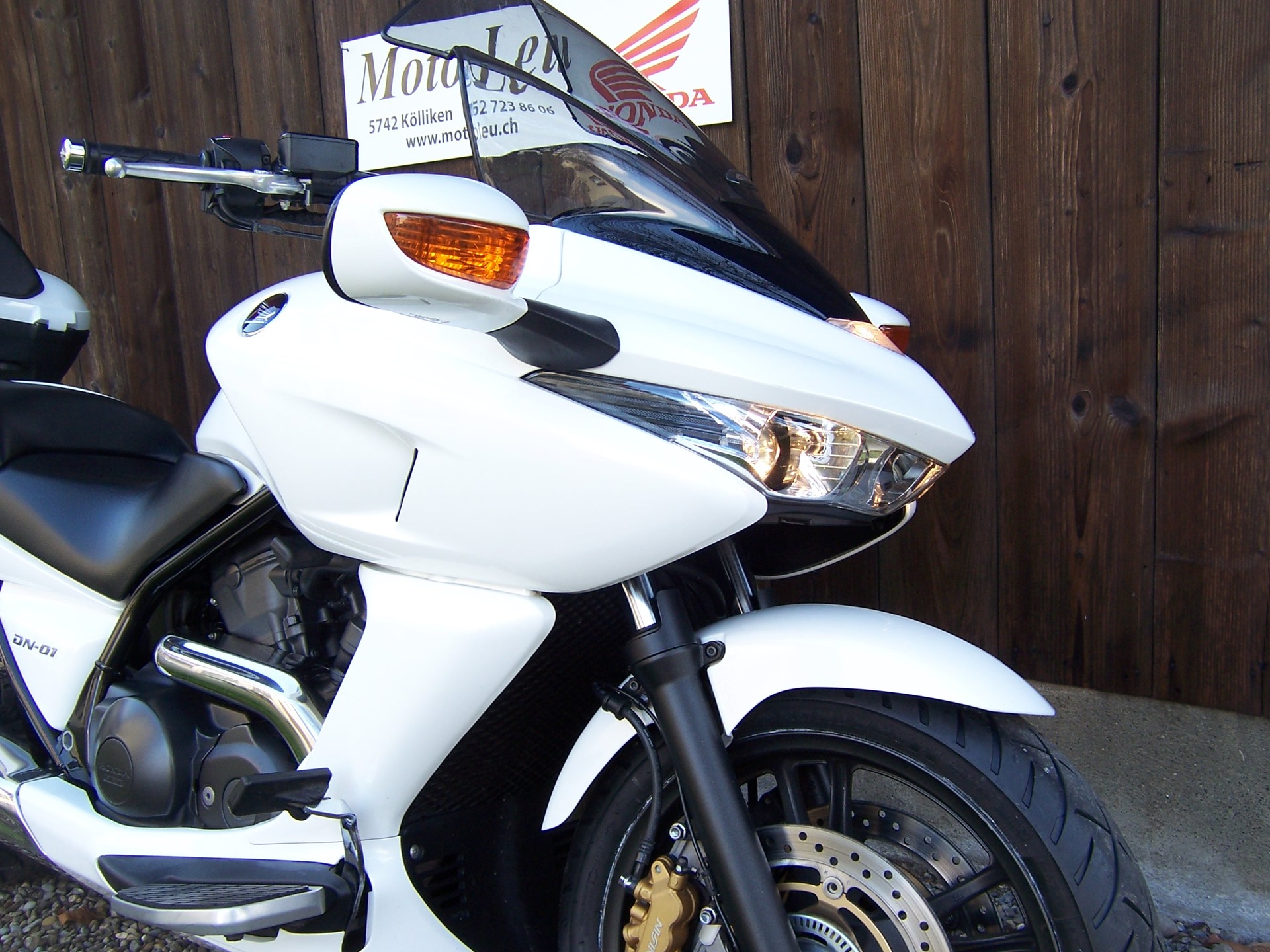 HONDA DN-01 ABS-image-7