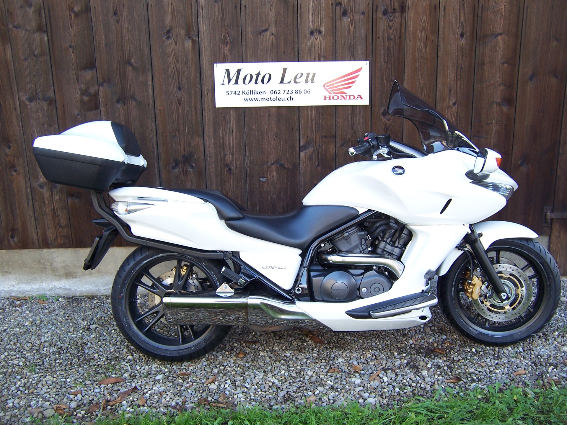 HONDA DN-01 ABS-image-5