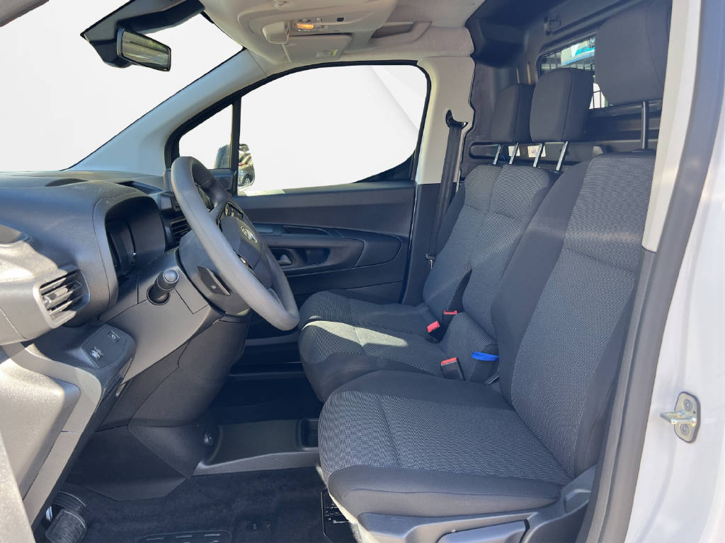 OPEL Combo-e TREK cargo Electric-image-4