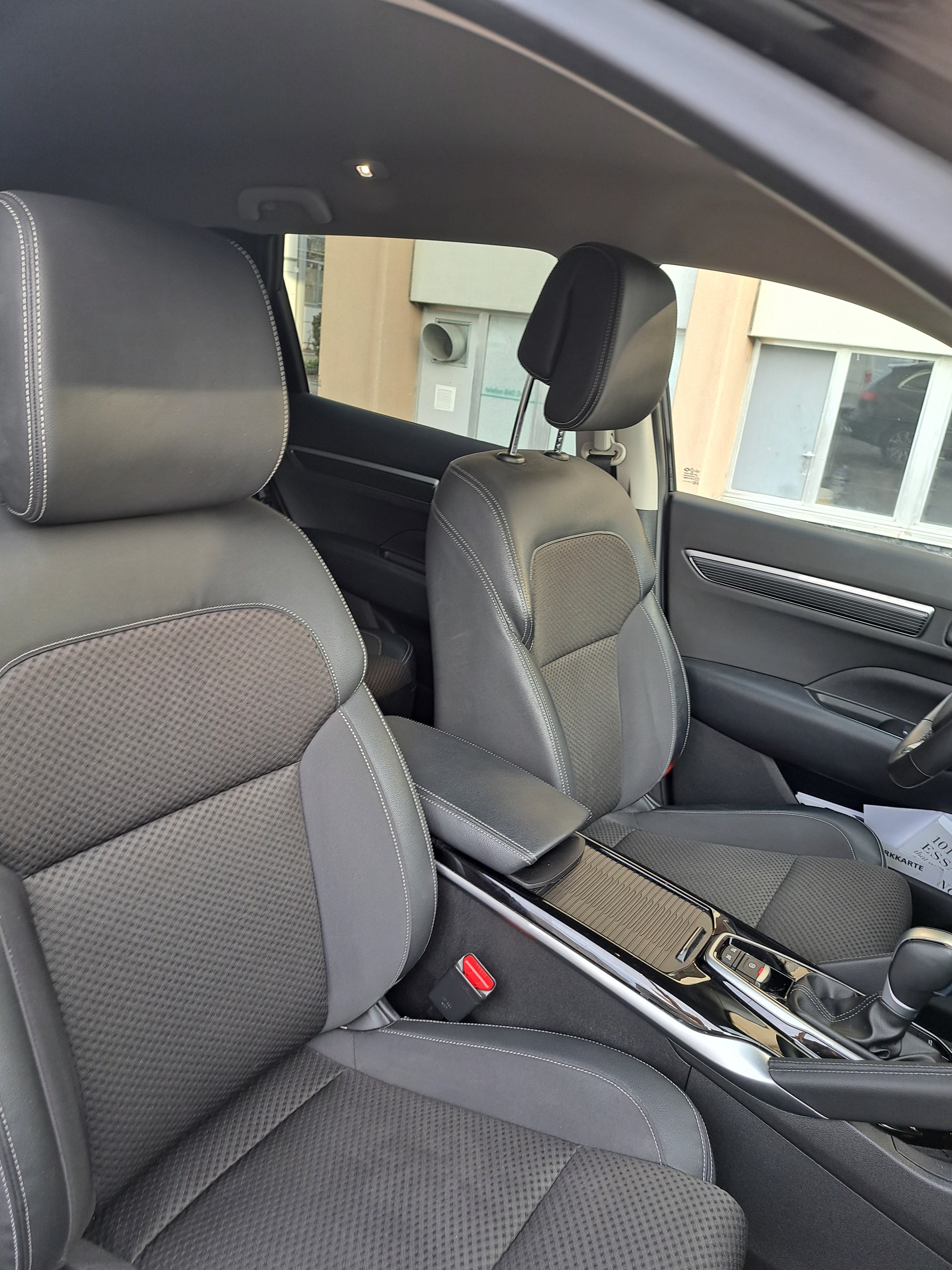 RENAULT Koleos 1.3 EDC Intens-image-5