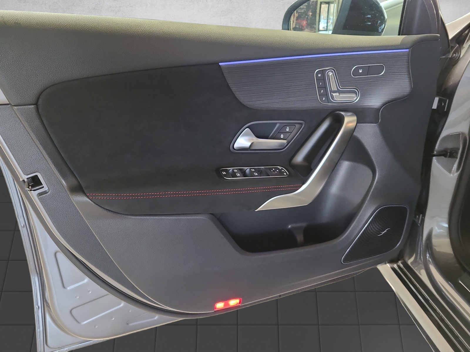 MERCEDES-BENZ A 250 4Matic 8G-DCT-image-8