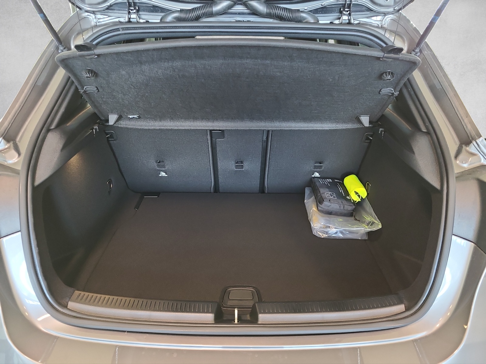 MERCEDES-BENZ A 250 4Matic 8G-DCT-image-13