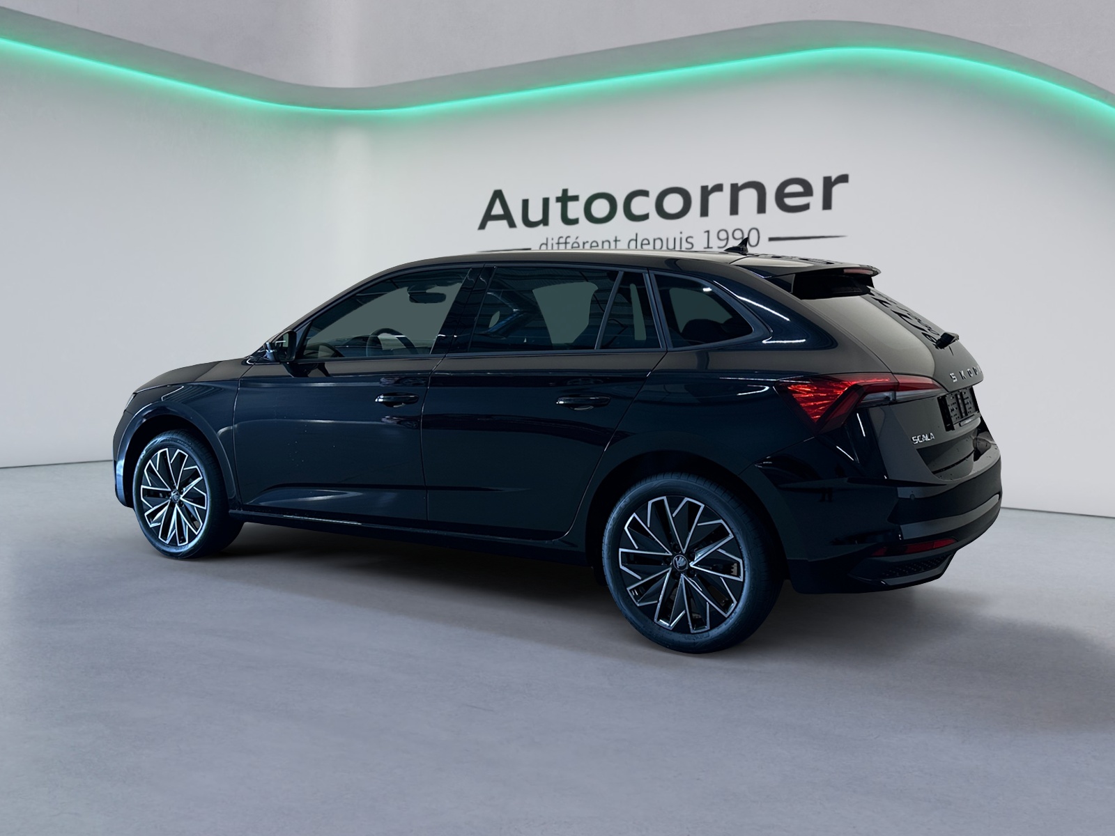 SKODA Scala 1.0 TSI Dynamic DSG-image-2