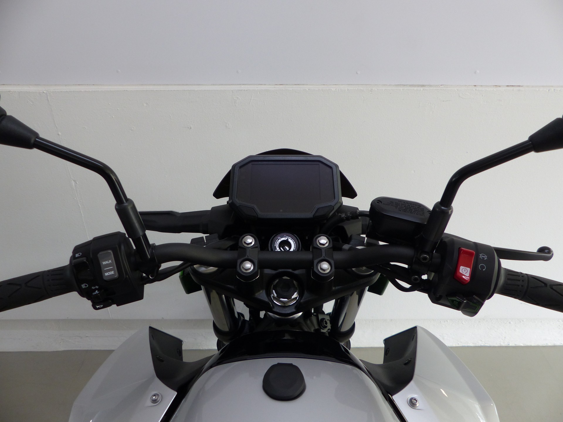KAWASAKI Z e-1-image-4