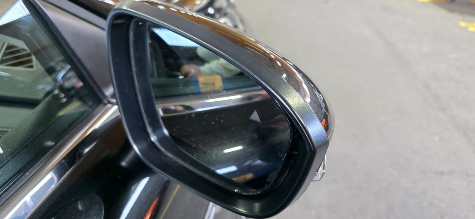 MITSUBISHI Outlander 2.4 PHEV Invite 4WD Automatic-image-8