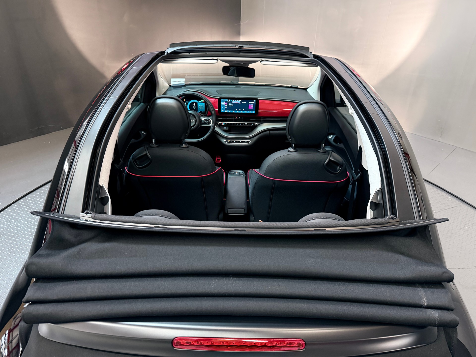 FIAT 500 C electric 87 kW Red-image-12