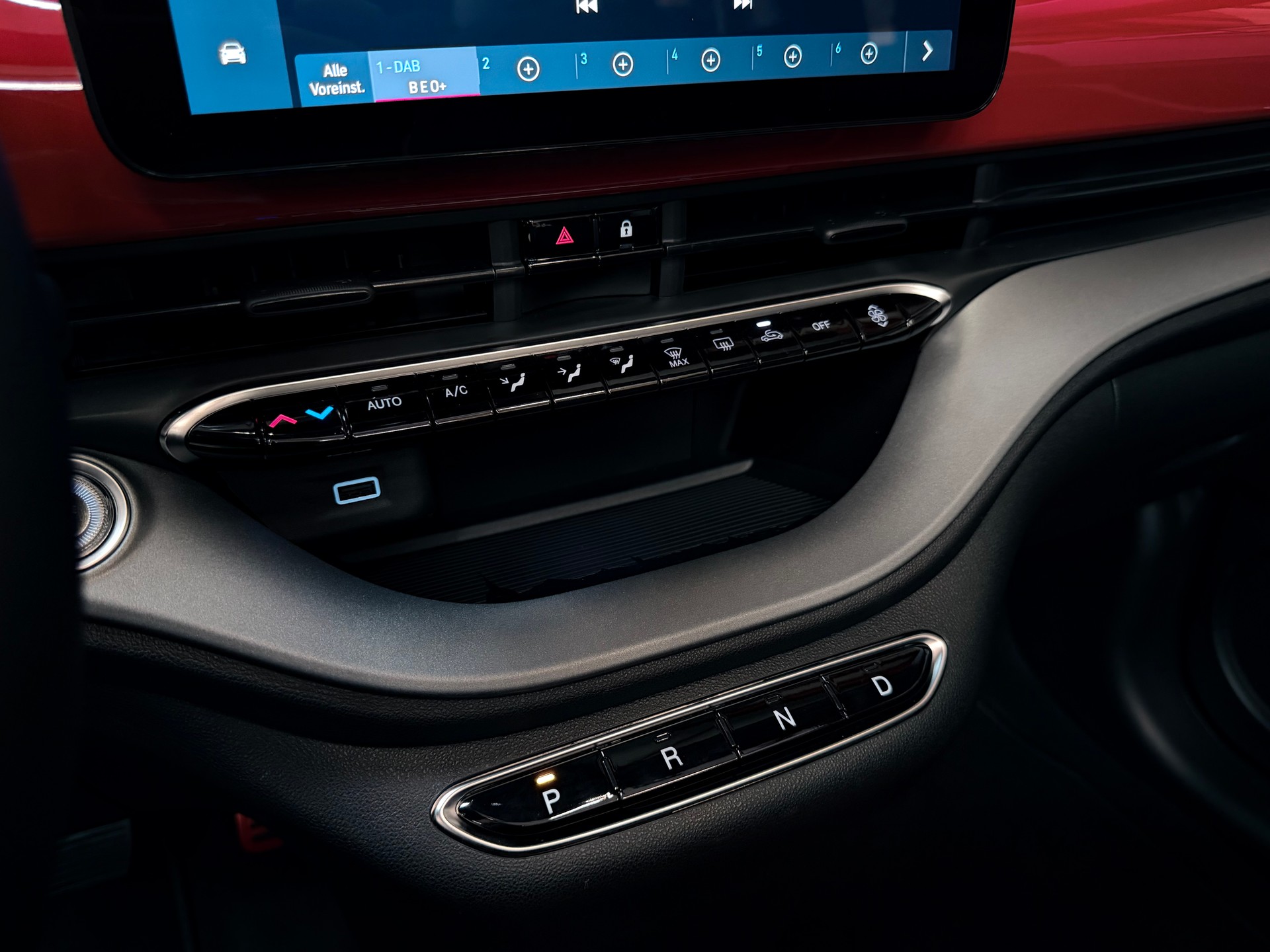 FIAT 500 C electric 87 kW Red-image-19