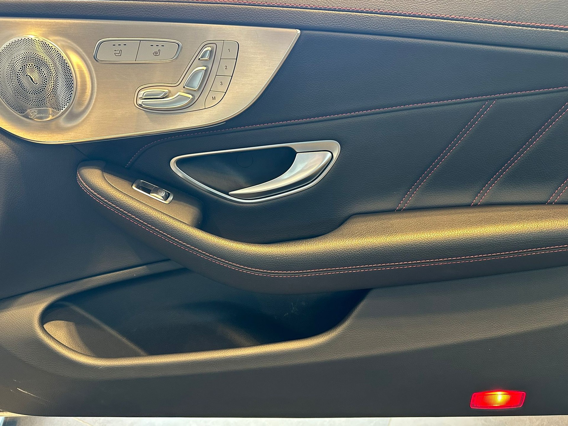 MERCEDES-BENZ C 43 Cabriolet AMG 4Matic 9G-Tronic-image-27