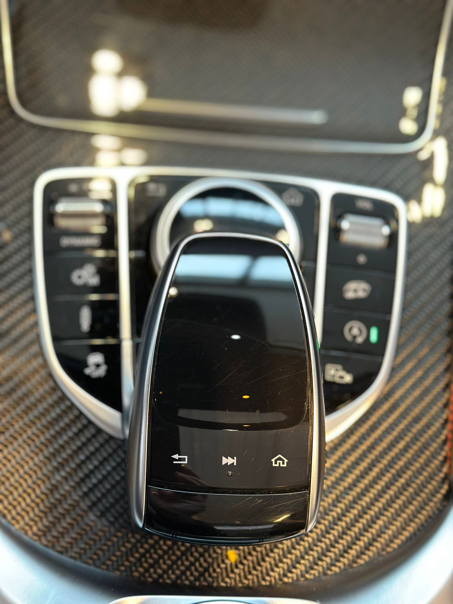 MERCEDES-BENZ C 43 Cabriolet AMG 4Matic 9G-Tronic-image-17