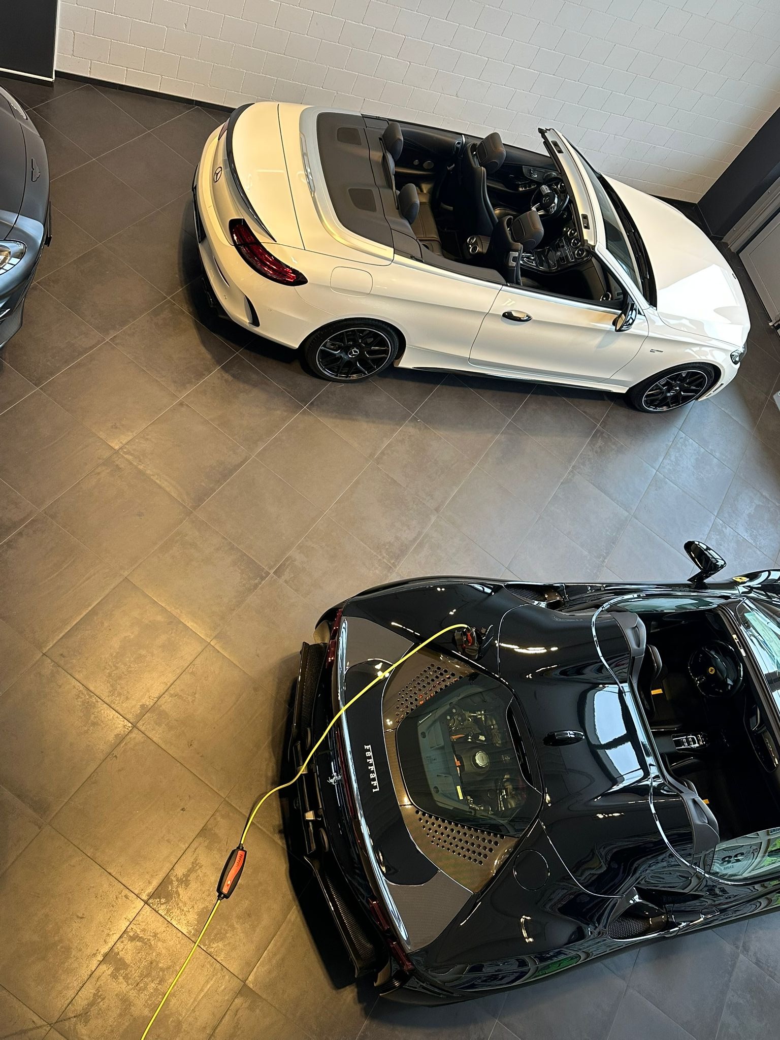 MERCEDES-BENZ C 43 Cabriolet AMG 4Matic 9G-Tronic-image-9