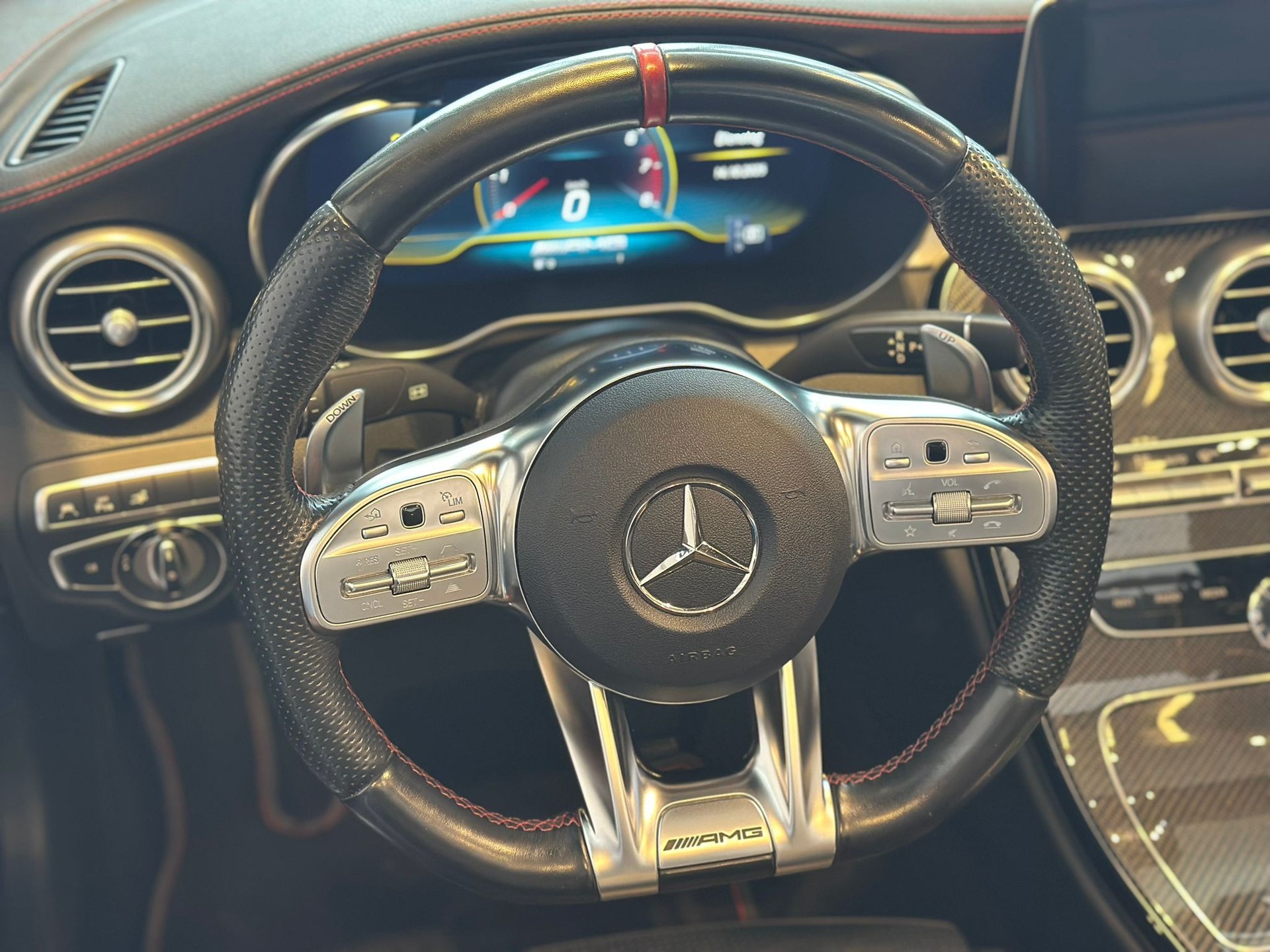 MERCEDES-BENZ C 43 Cabriolet AMG 4Matic 9G-Tronic-image-15