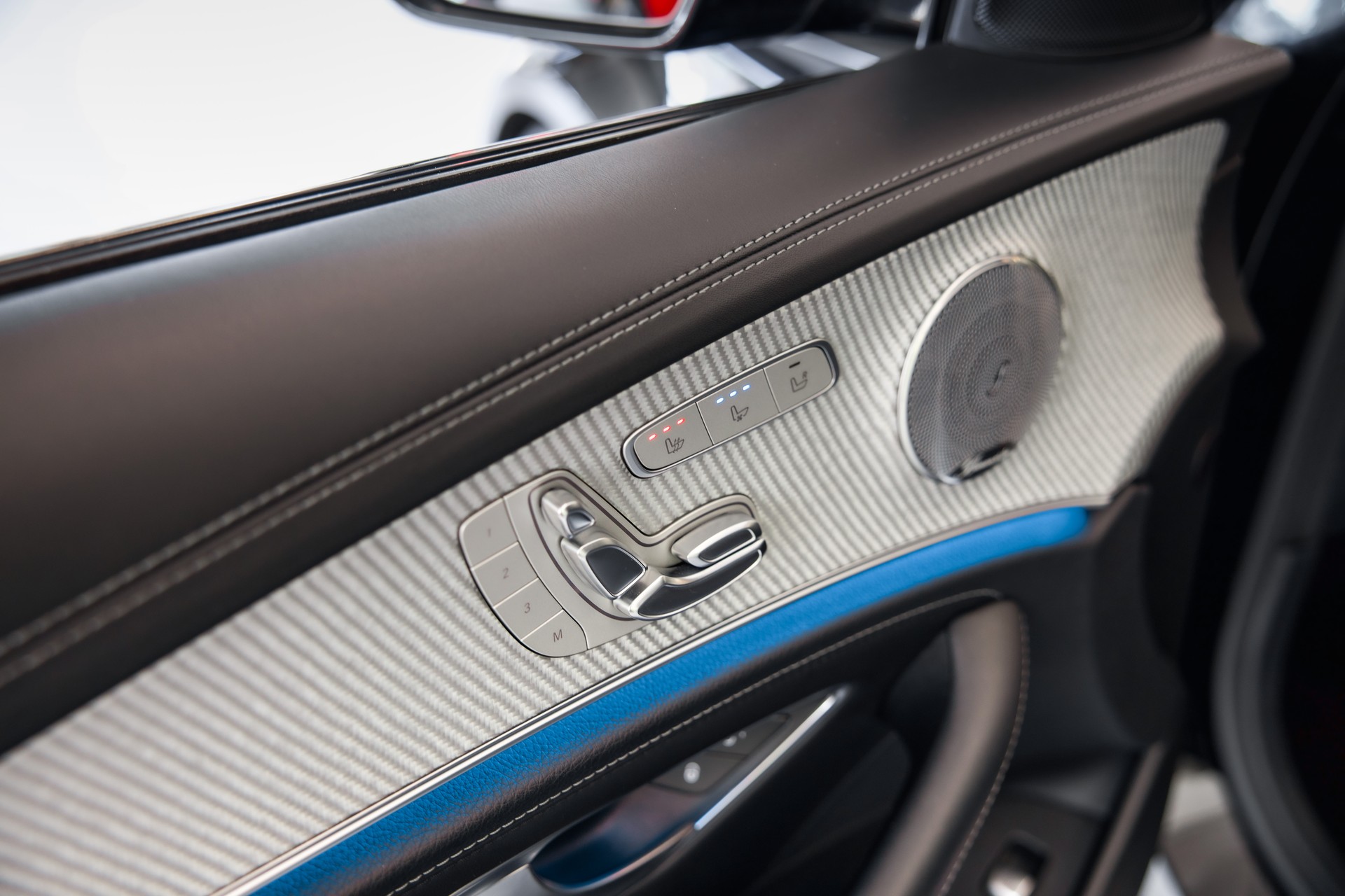 MERCEDES-BENZ E 63 AMG S 4 Matic 9G-Tronic-image-19