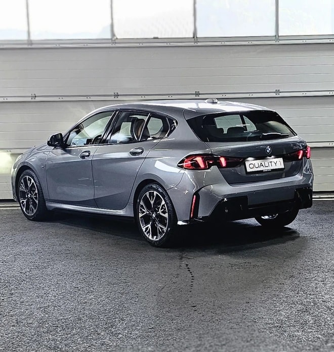 BMW 120 M Sport Steptronic inkl. *** Werksgarantie *** + AHK-image-2