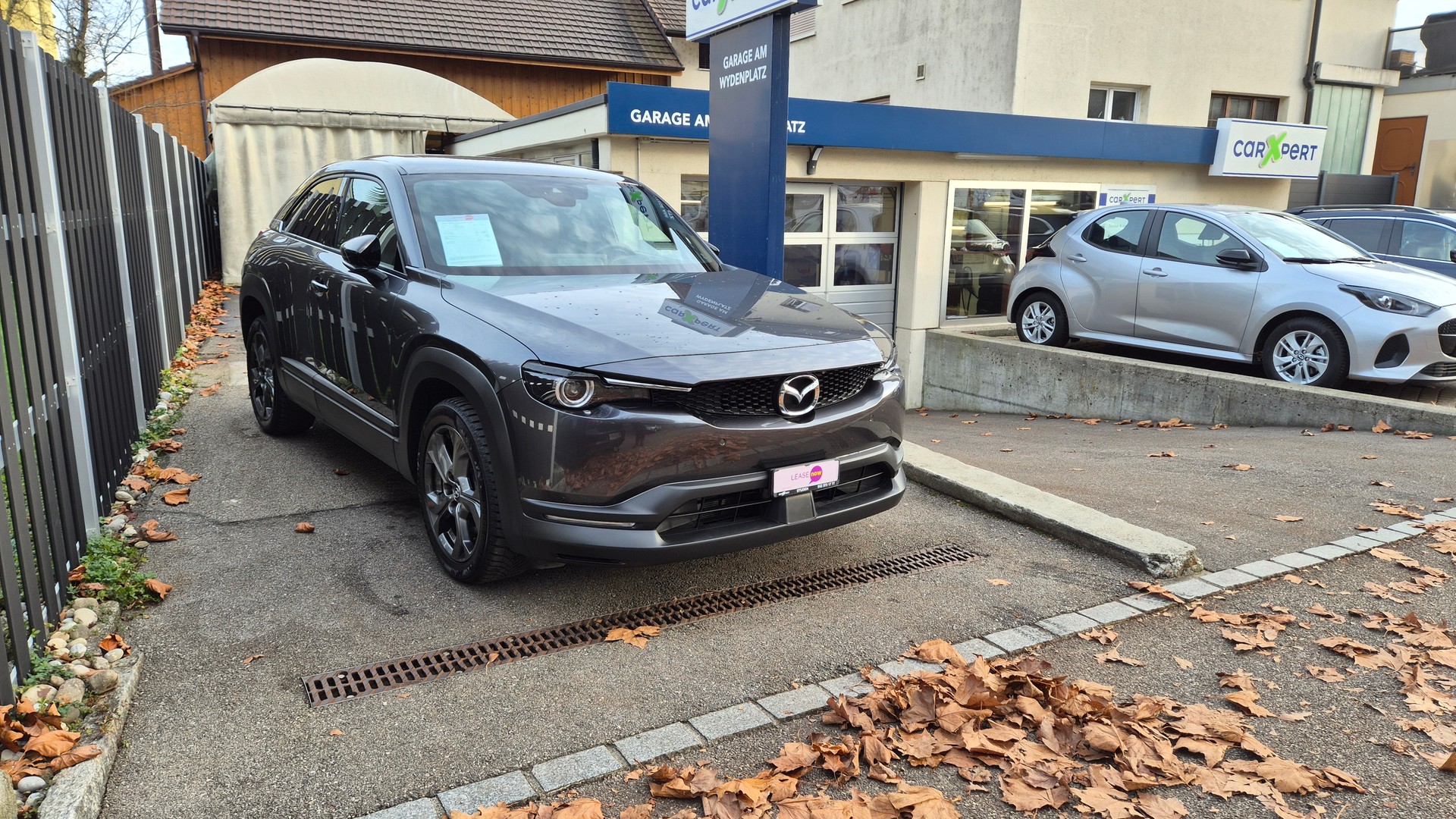 MAZDA MX-30 e-Skyactiv Revolution-image-0