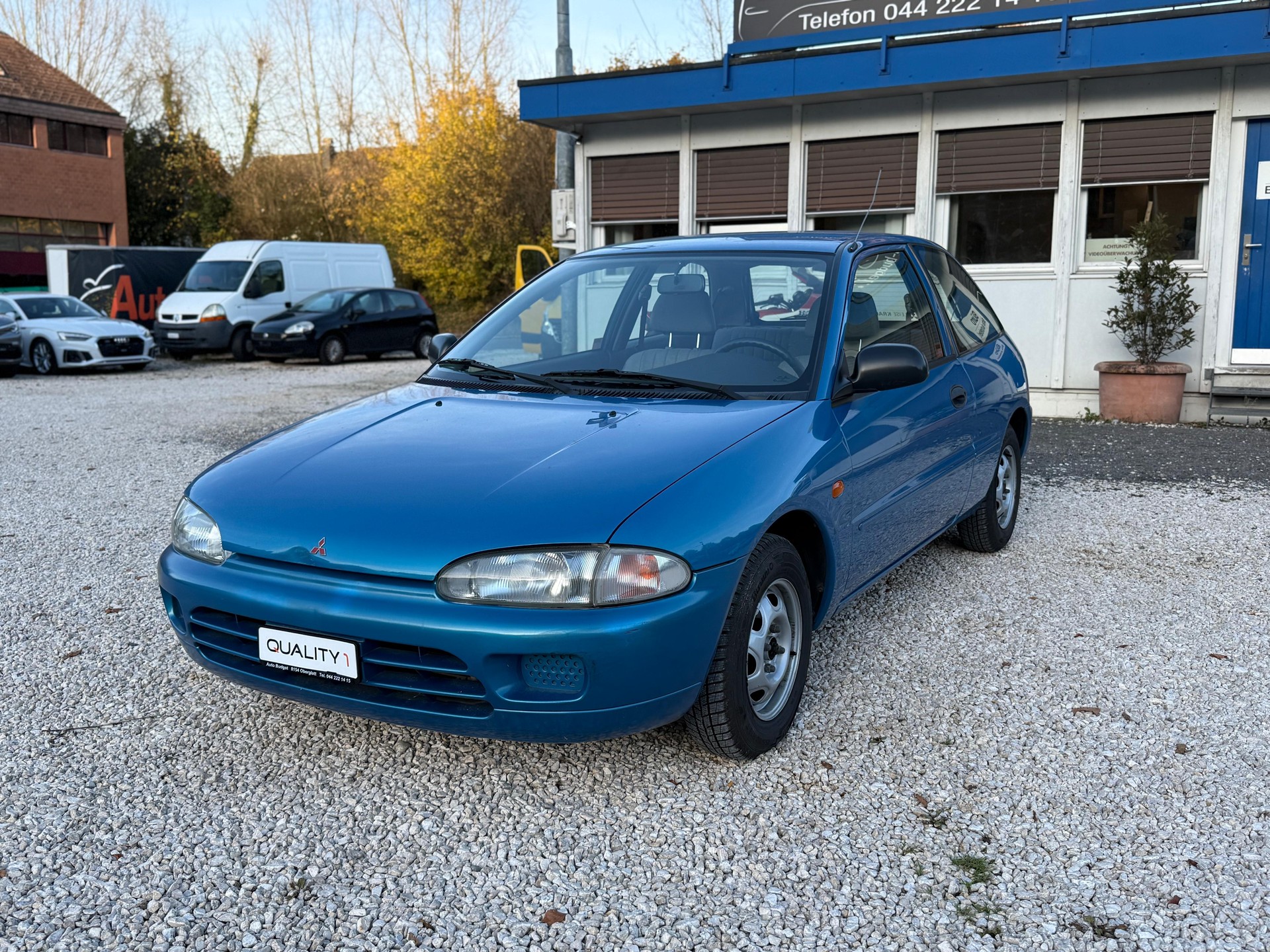 MITSUBISHI COLT-image-2