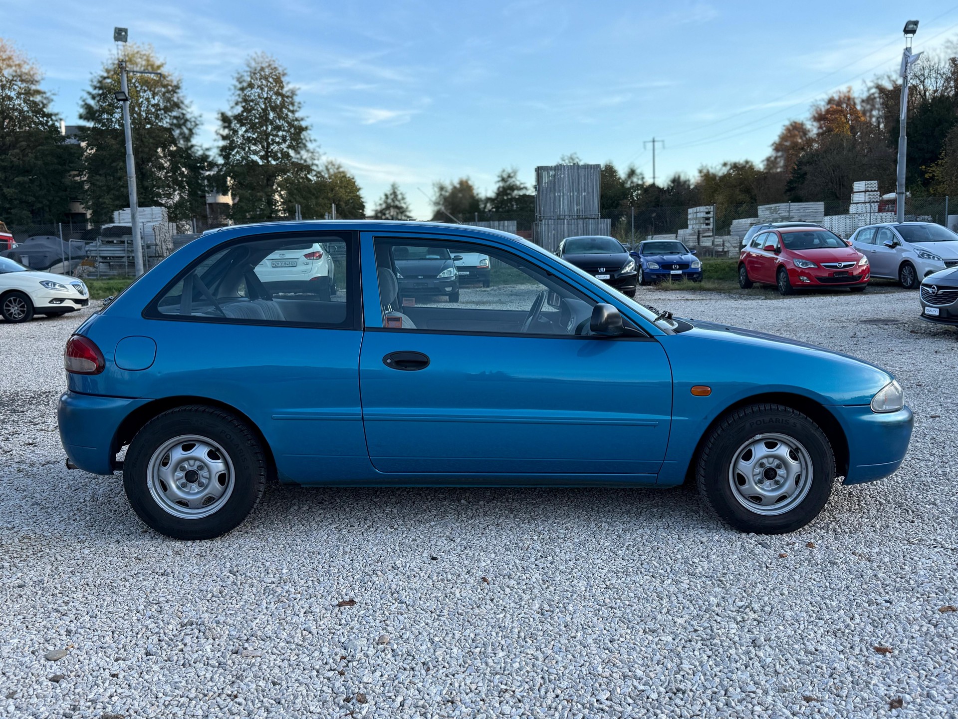 MITSUBISHI COLT-image-7