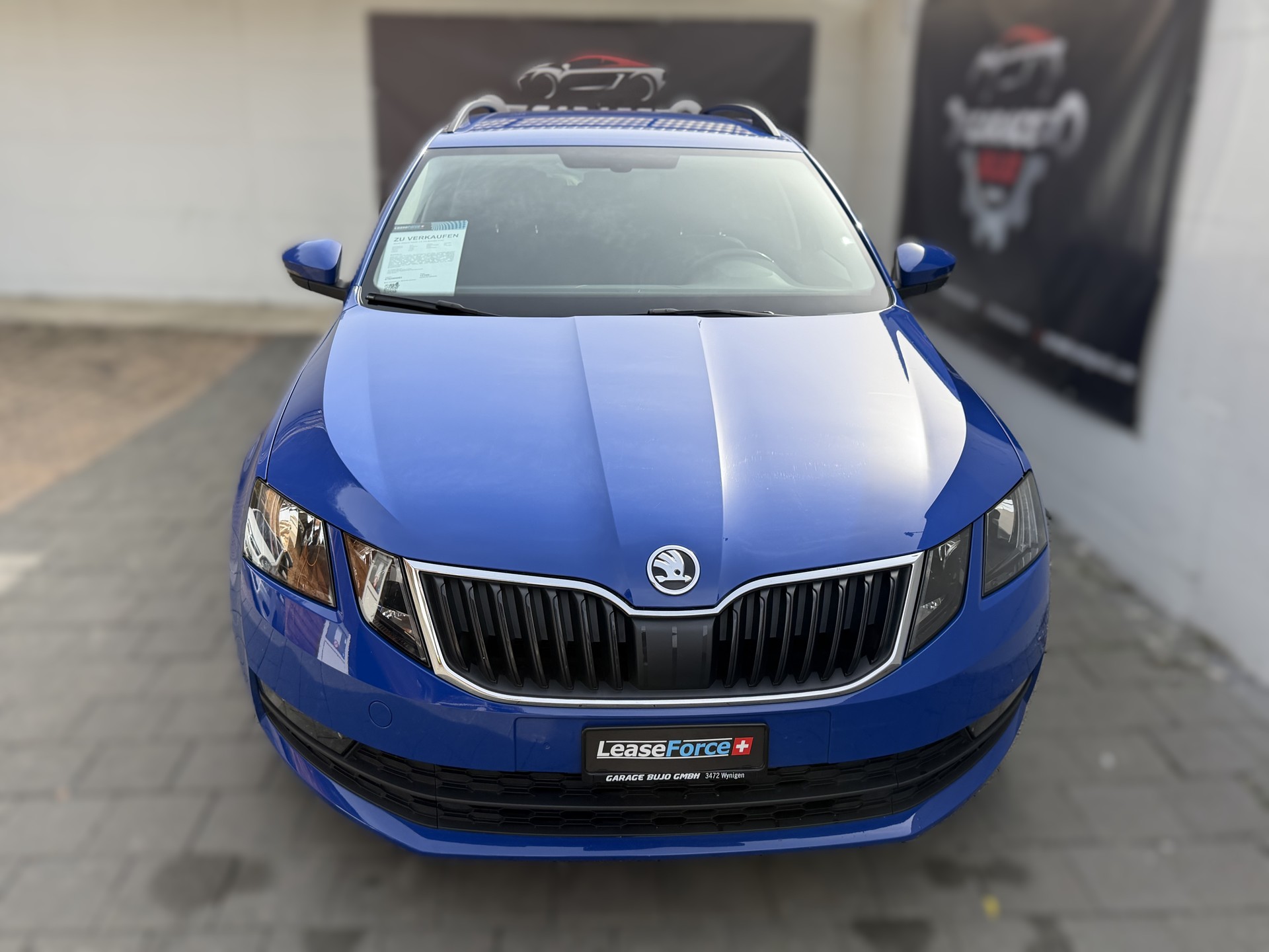 SKODA Octavia Combi 1.6 TDI Ambition DSG-image-2