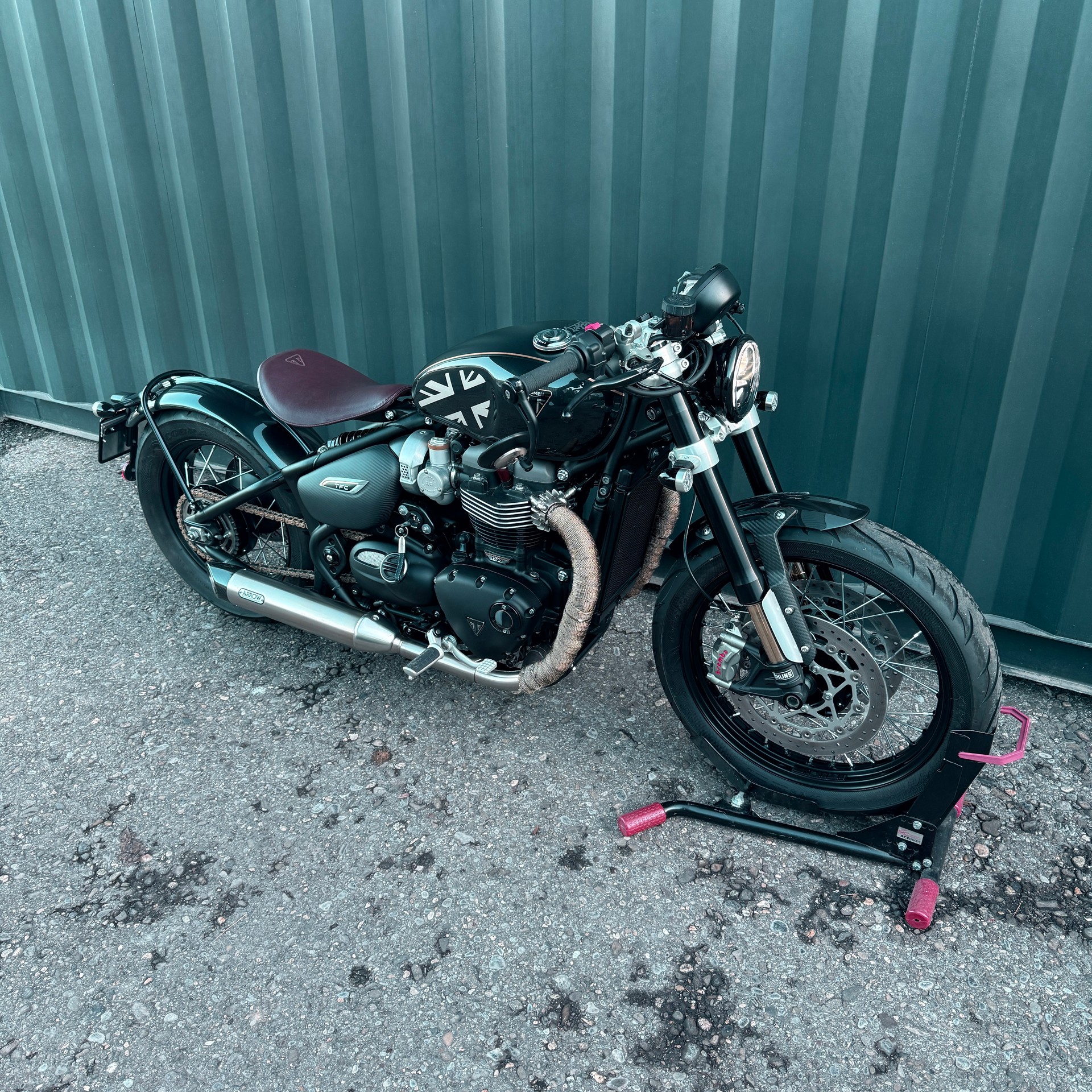 TRIUMPH Bonneville 1200 Bobber-image-6
