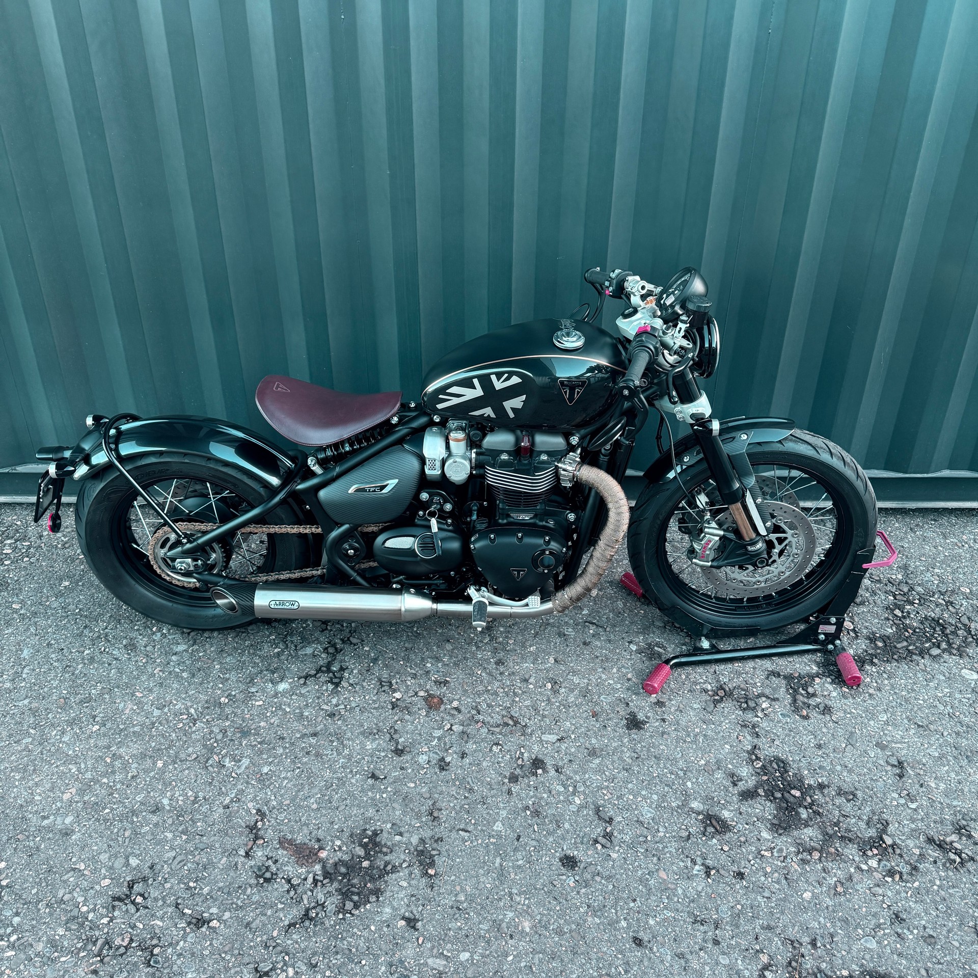 TRIUMPH Bonneville 1200 Bobber-image-10