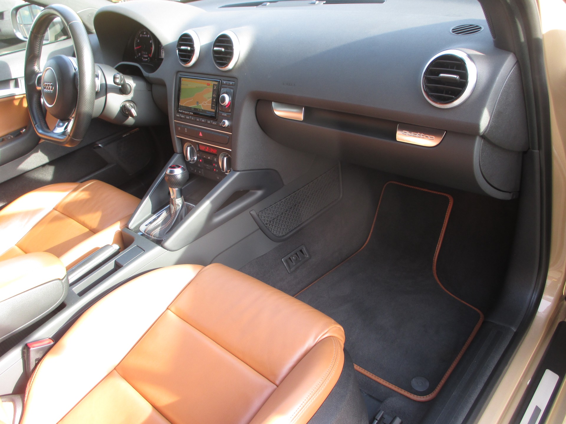 AUDI RS3 Sportback 2.5 TFSI quattro S-tronic-image-15