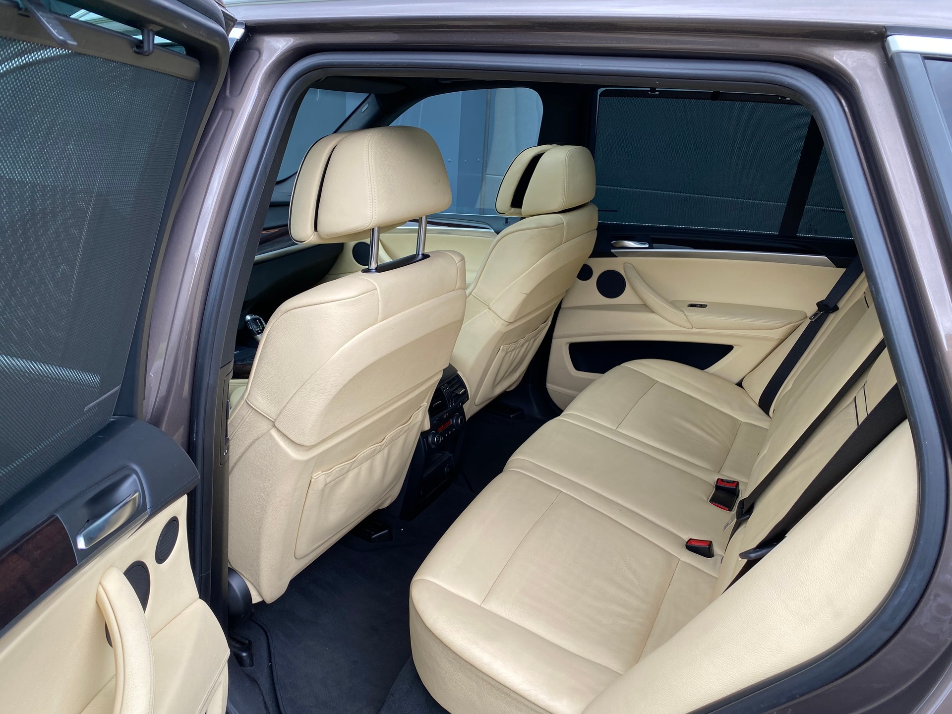 BMW X5 xDrive 40d Steptronic-image-16