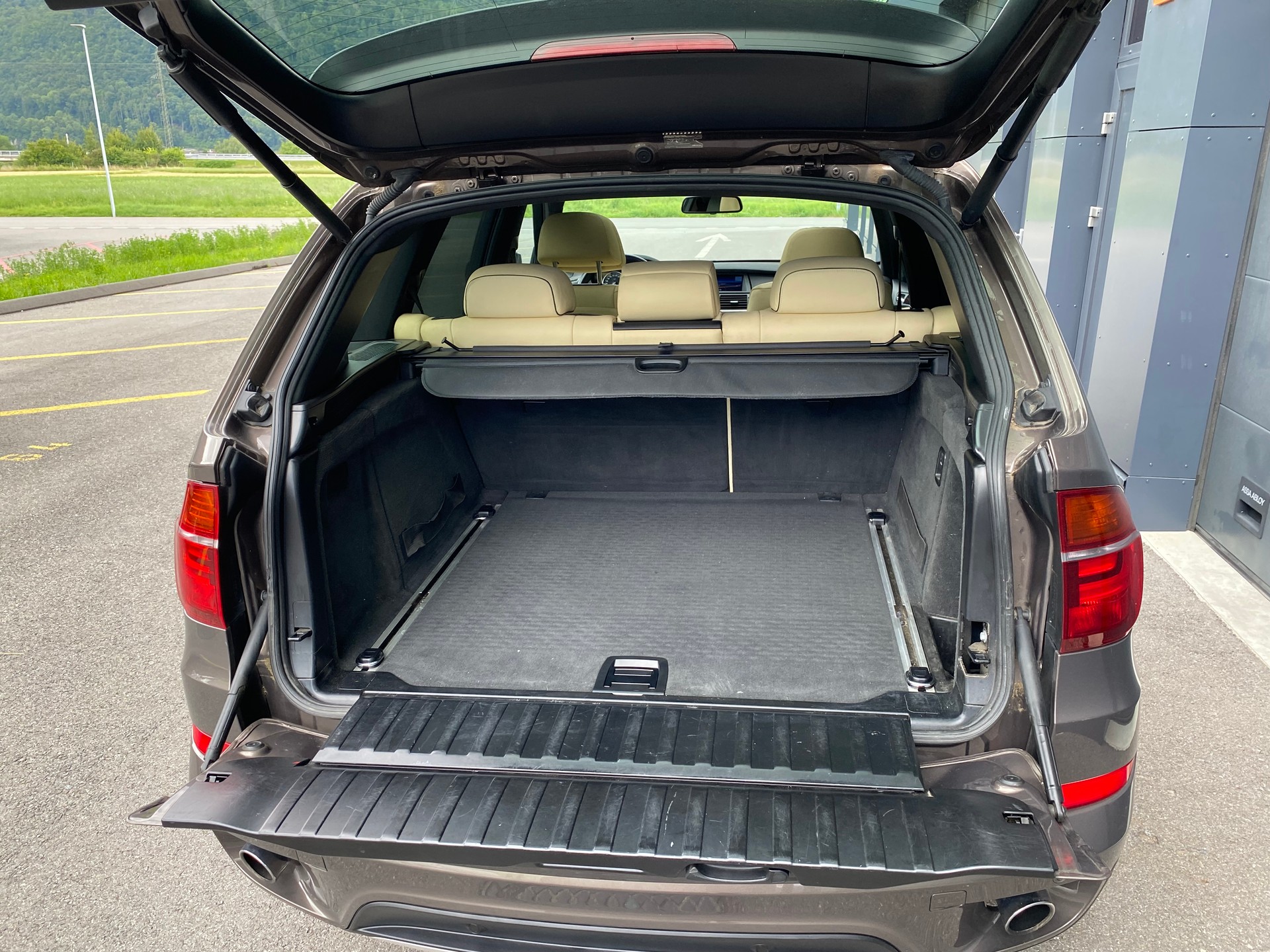BMW X5 xDrive 40d Steptronic-image-25
