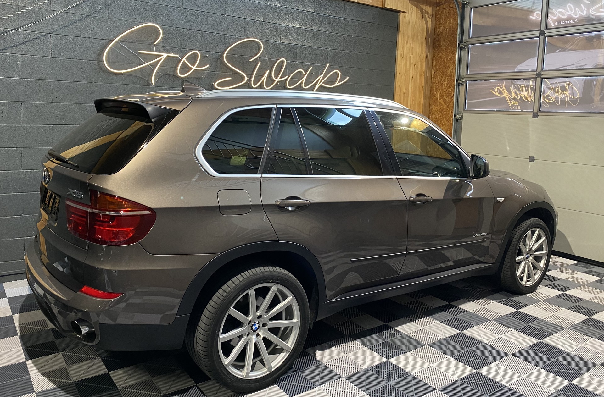 BMW X5 xDrive 40d Steptronic-image-2