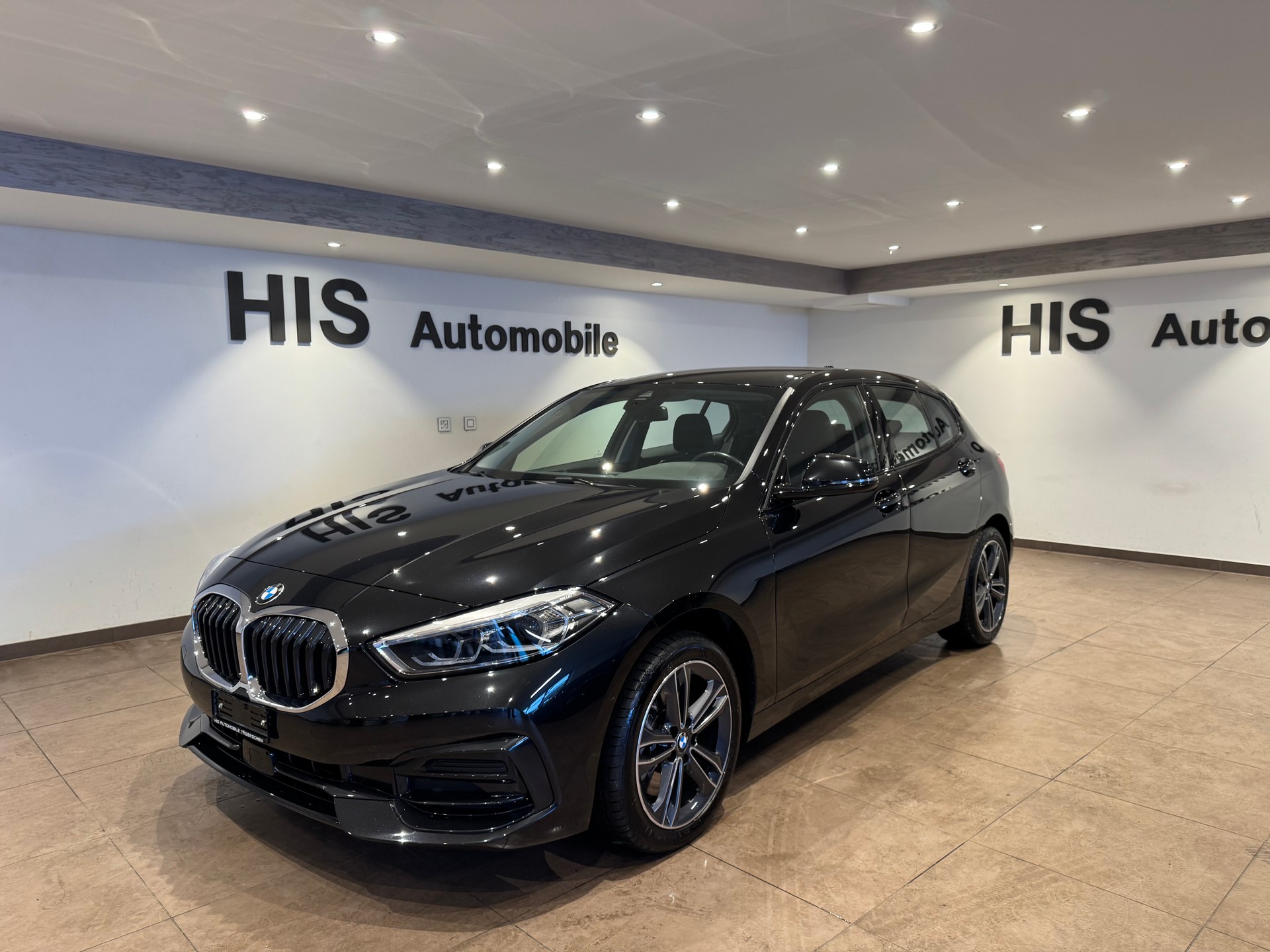 BMW 120d xDrive-image-2