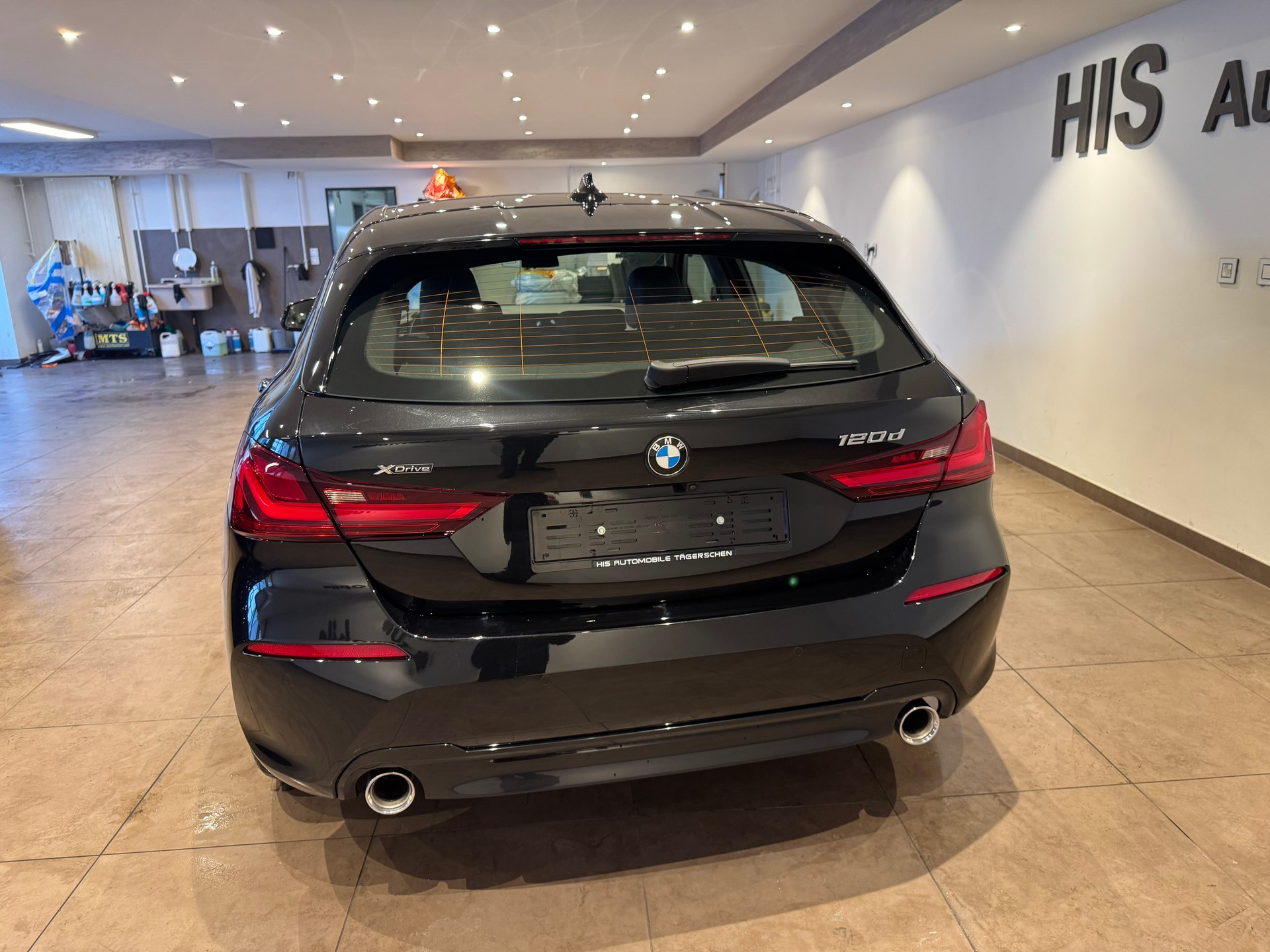 BMW 120d xDrive-image-4