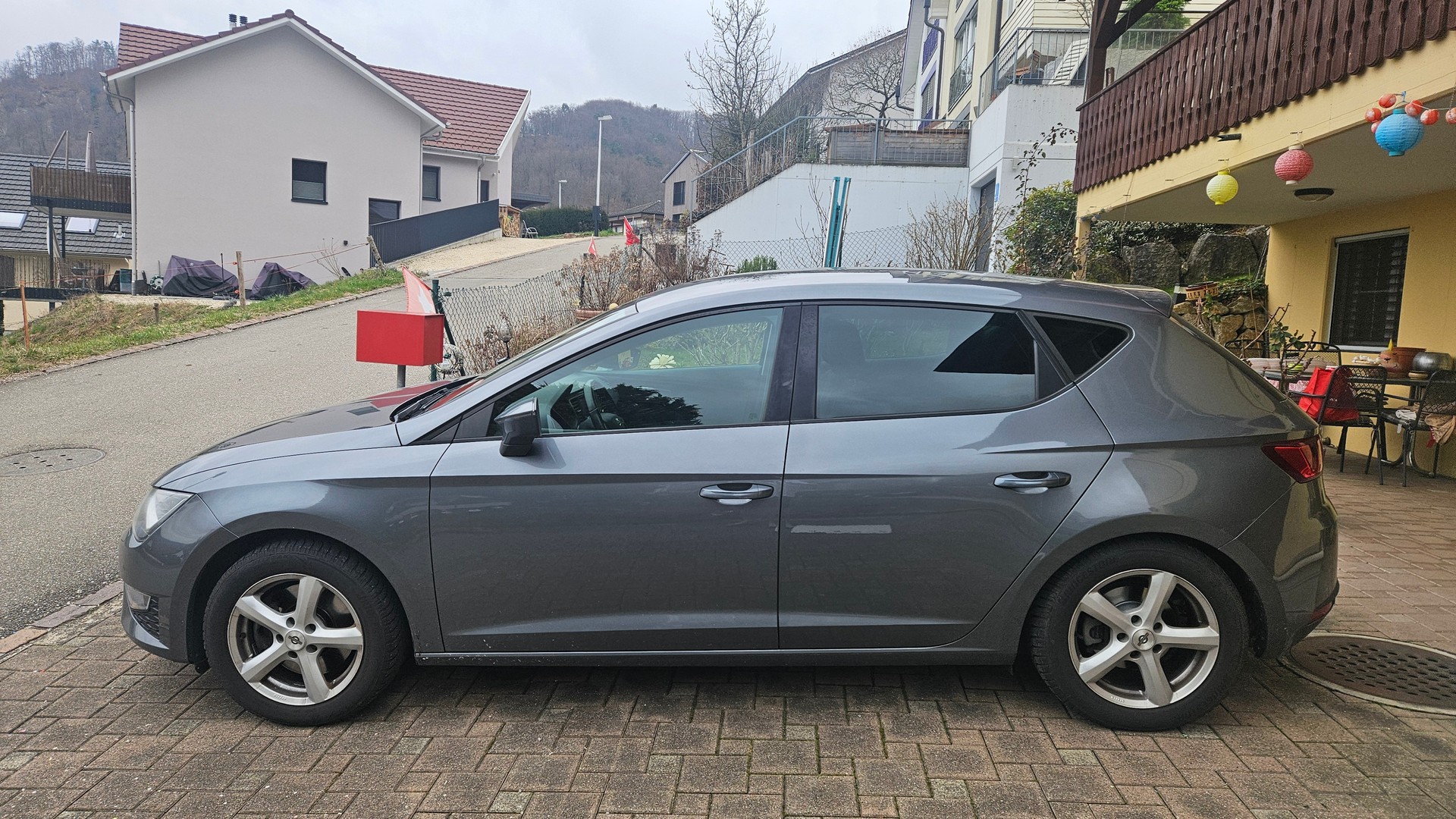 SEAT Leon 1.8 TSI FR-image-0