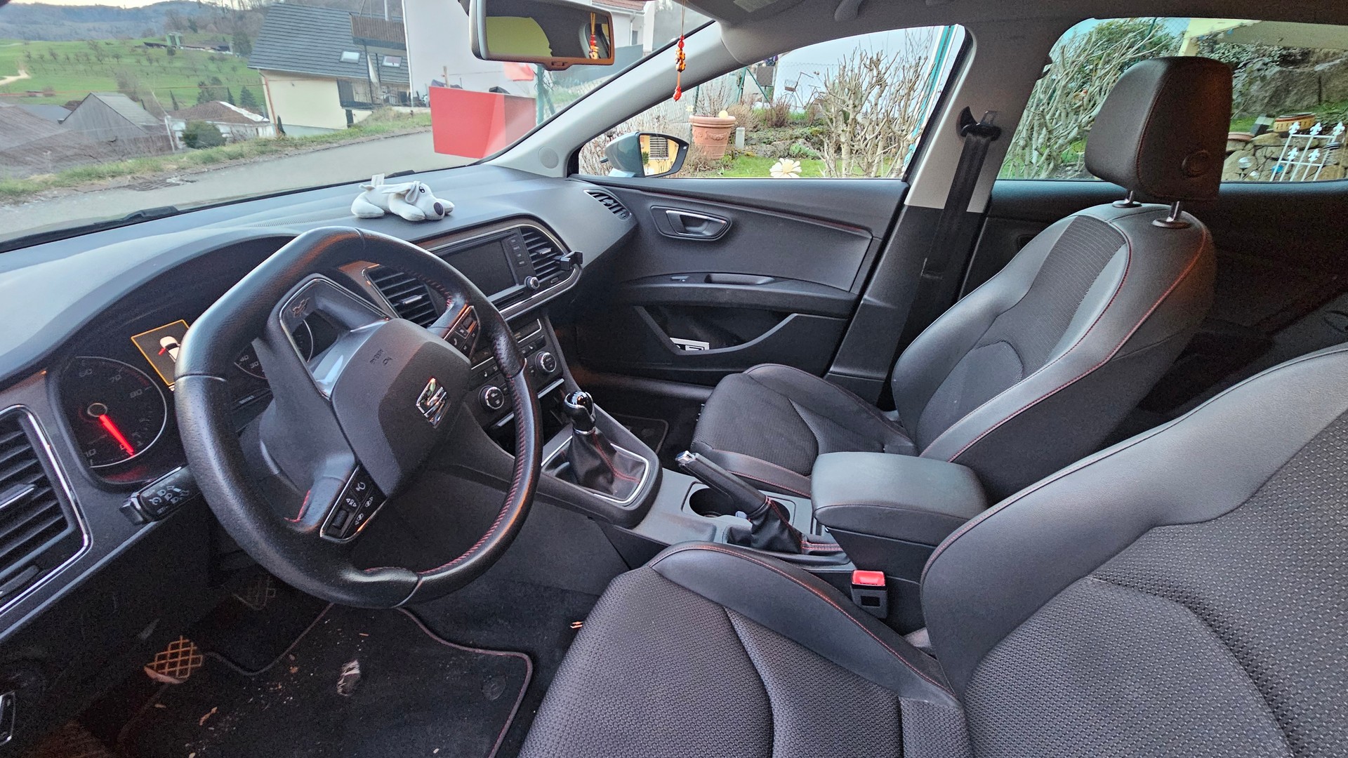 SEAT Leon 1.8 TSI FR-image-4