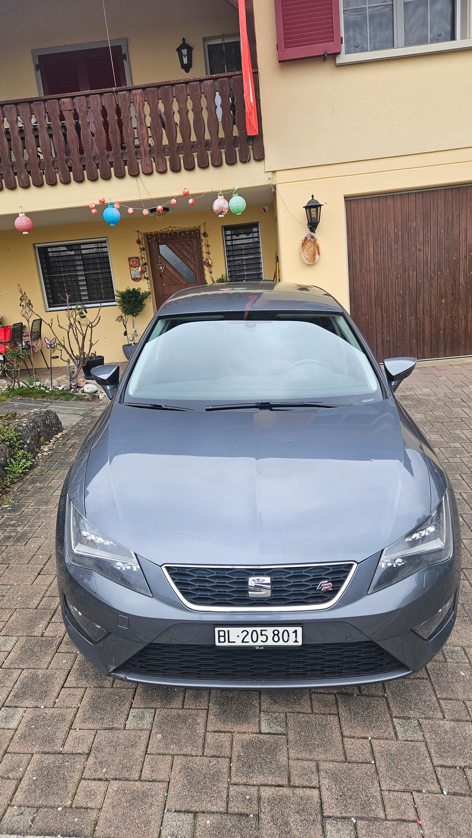 SEAT Leon 1.8 TSI FR-image-2