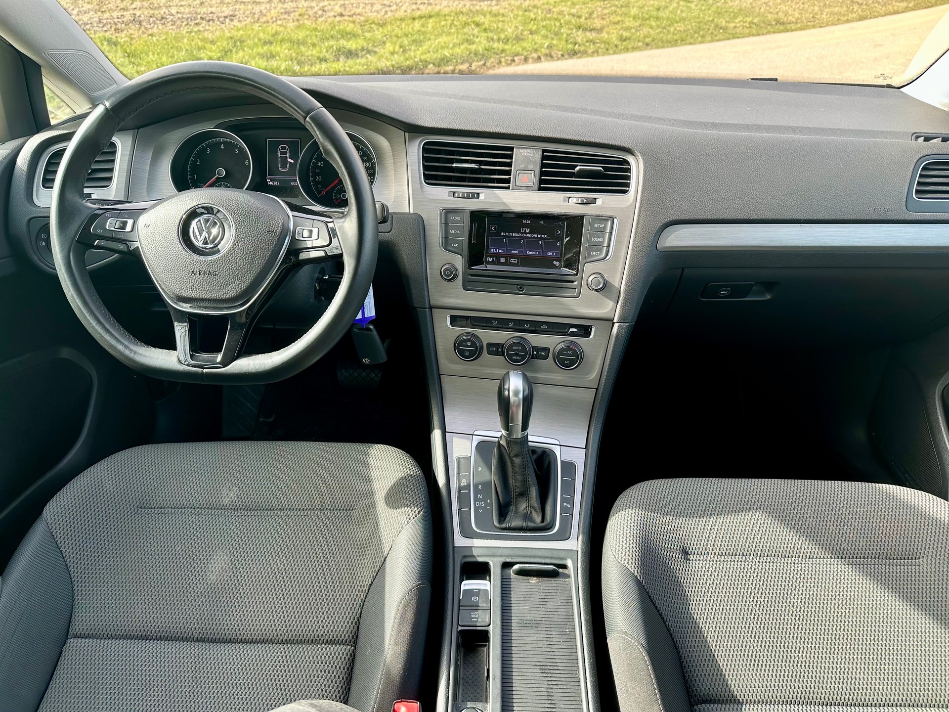 VW Golf Variant 1.4 TSI Comfortline DSG-image-8