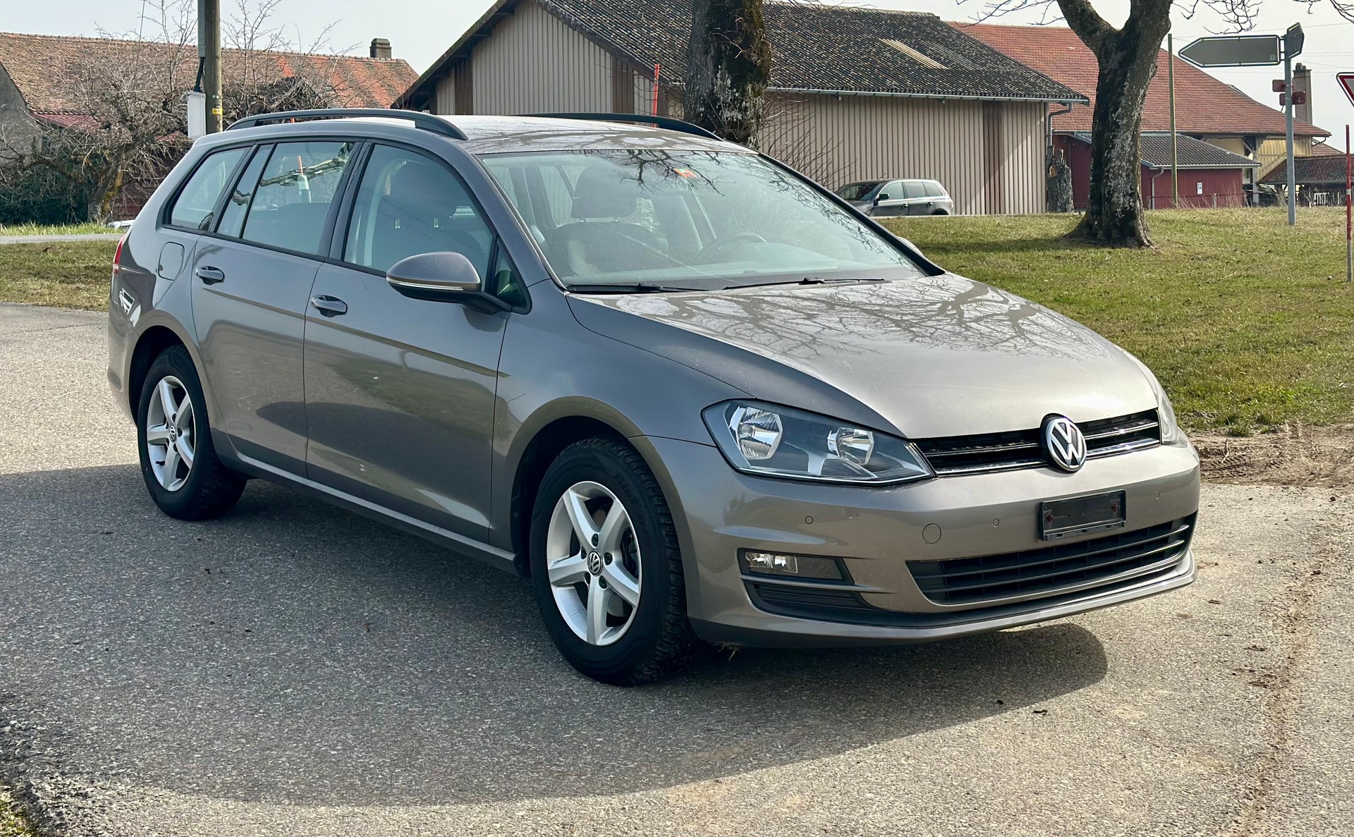 VW Golf Variant 1.4 TSI Comfortline DSG-image-1