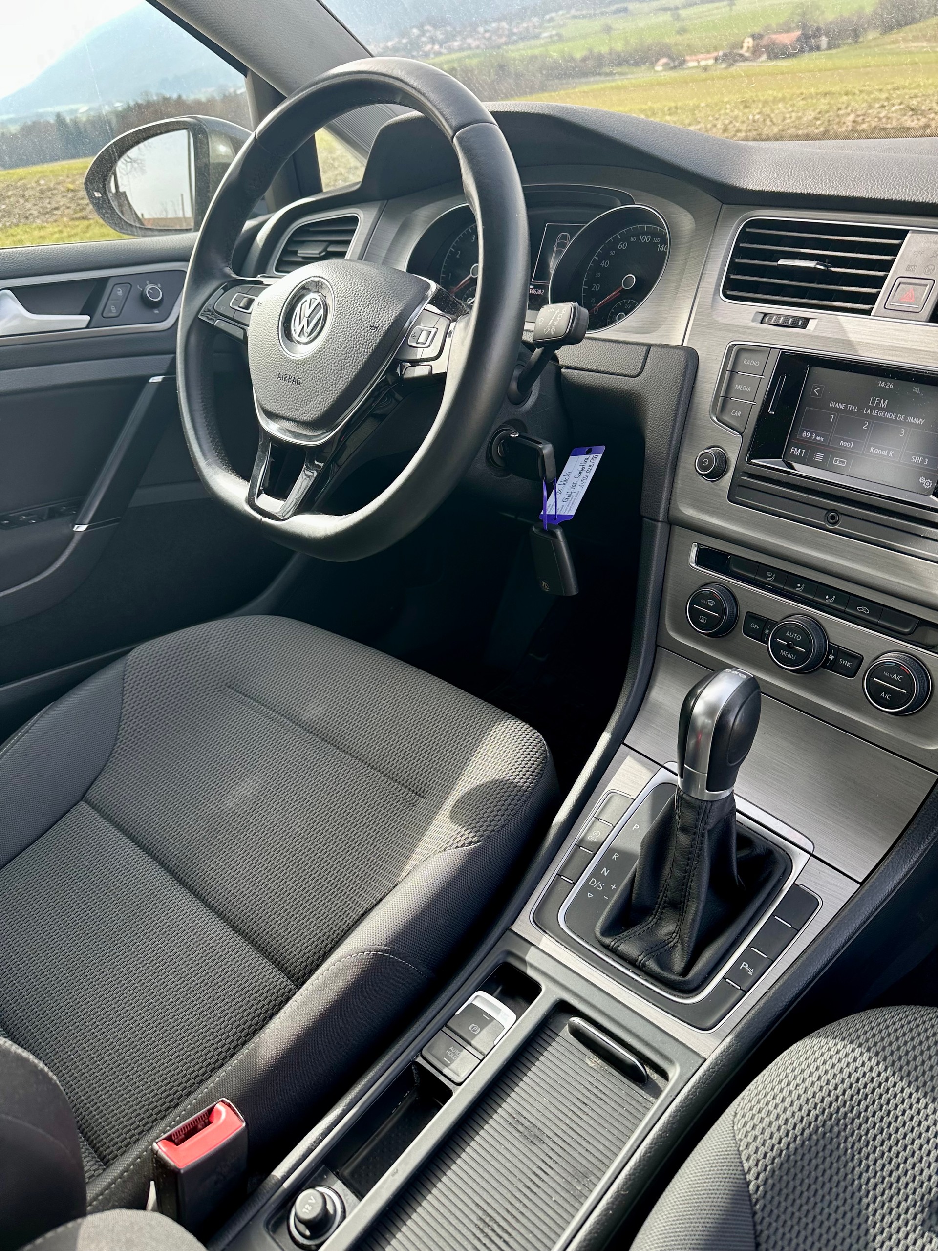 VW Golf Variant 1.4 TSI Comfortline DSG-image-10