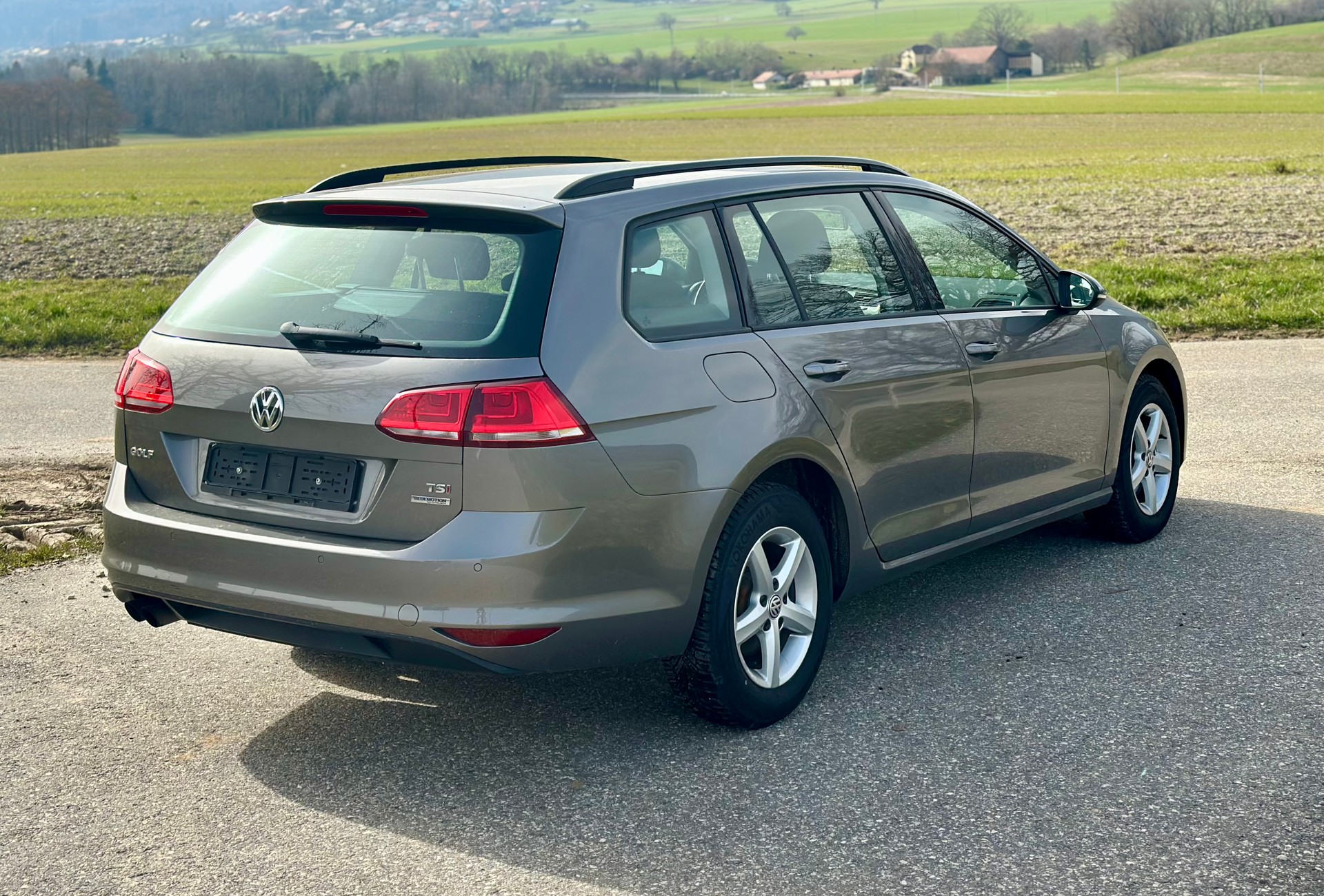 VW Golf Variant 1.4 TSI Comfortline DSG-image-2