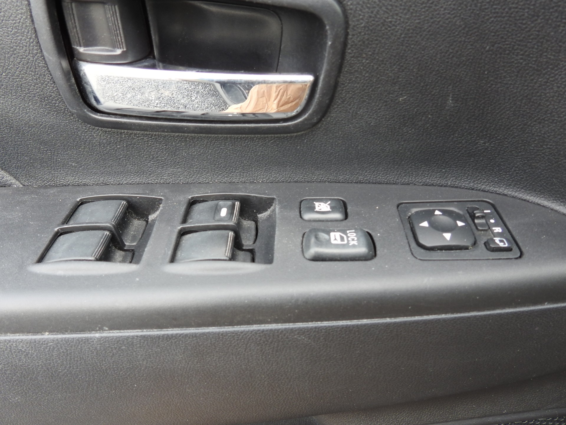 MITSUBISHI ASX 1.8 DID Intense 4WD-image-19