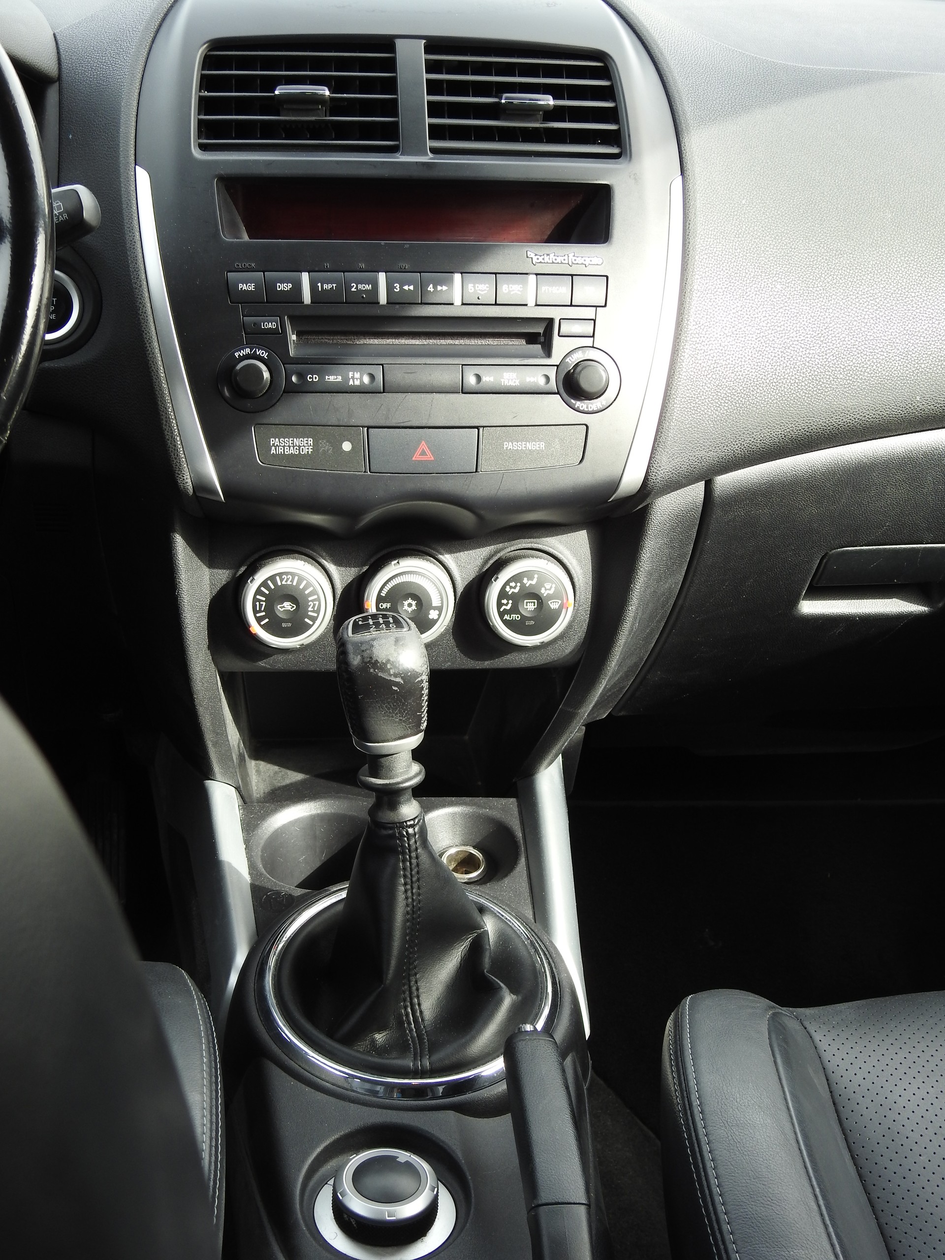 MITSUBISHI ASX 1.8 DID Intense 4WD-image-15
