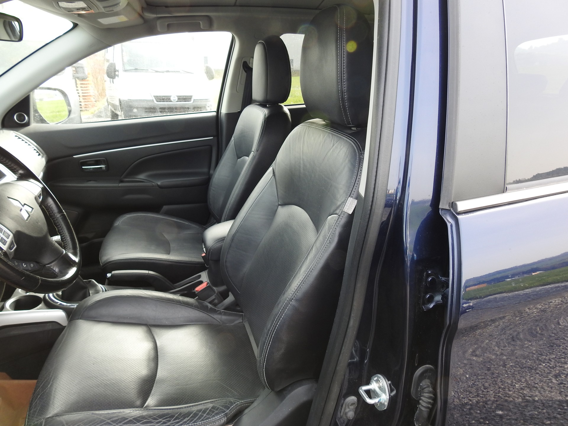 MITSUBISHI ASX 1.8 DID Intense 4WD-image-10