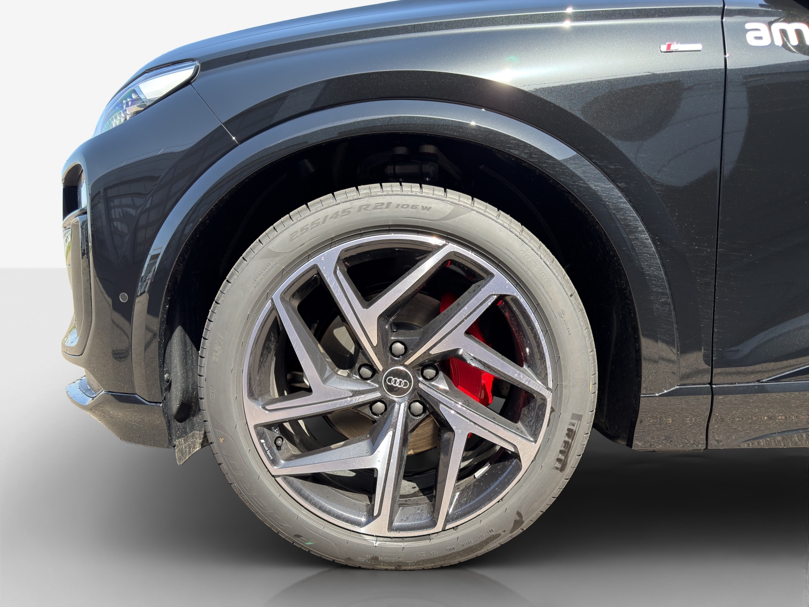AUDI Q6 e-tron quattro-image-14