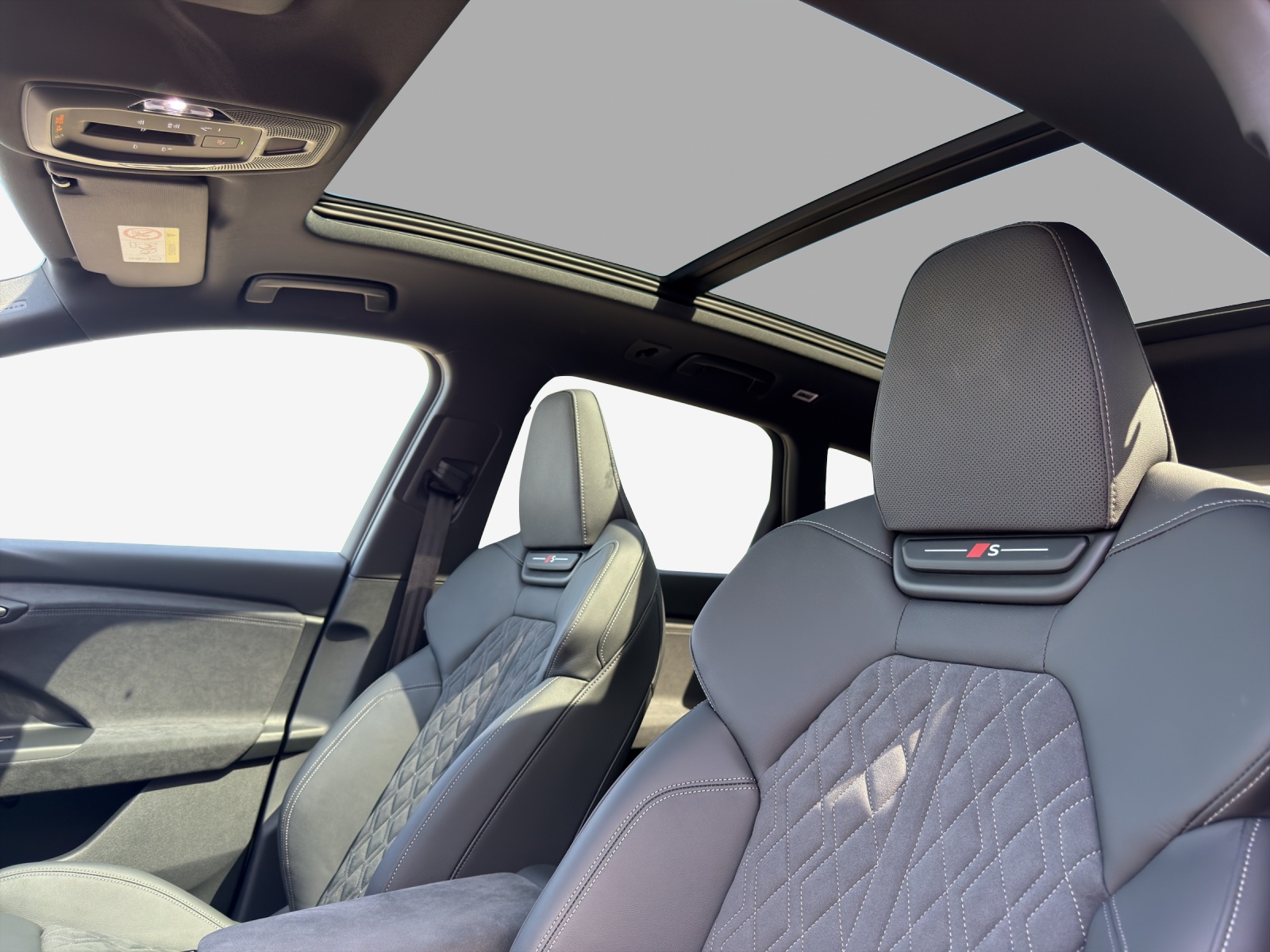 AUDI Q6 e-tron quattro-image-15